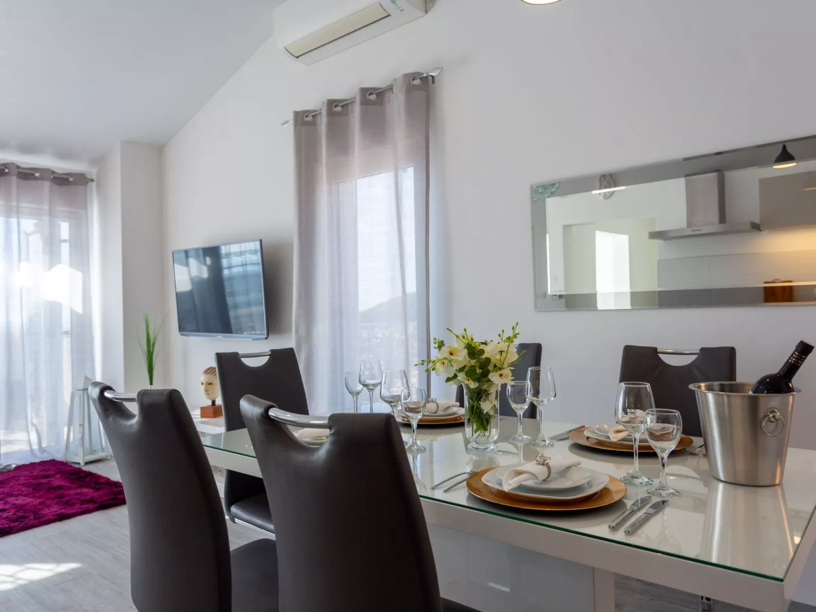 Villa Melki mit großem Privatpool-Binnen