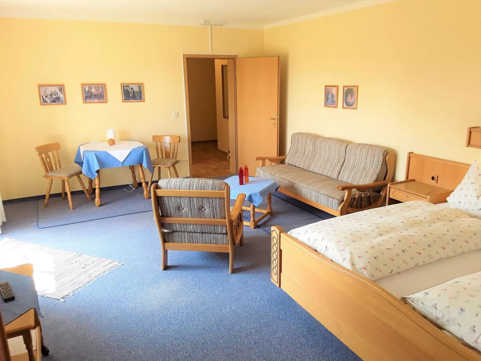 Gemütliche Ferienwohnung mit großem Garten