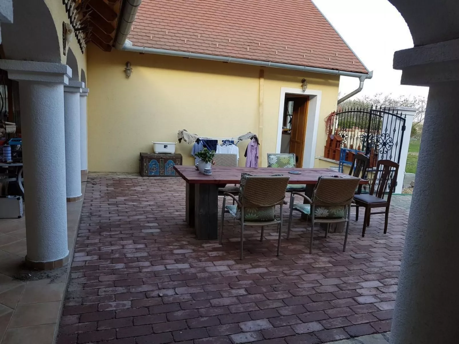 In Lócs mit Privatem Pool-Buiten