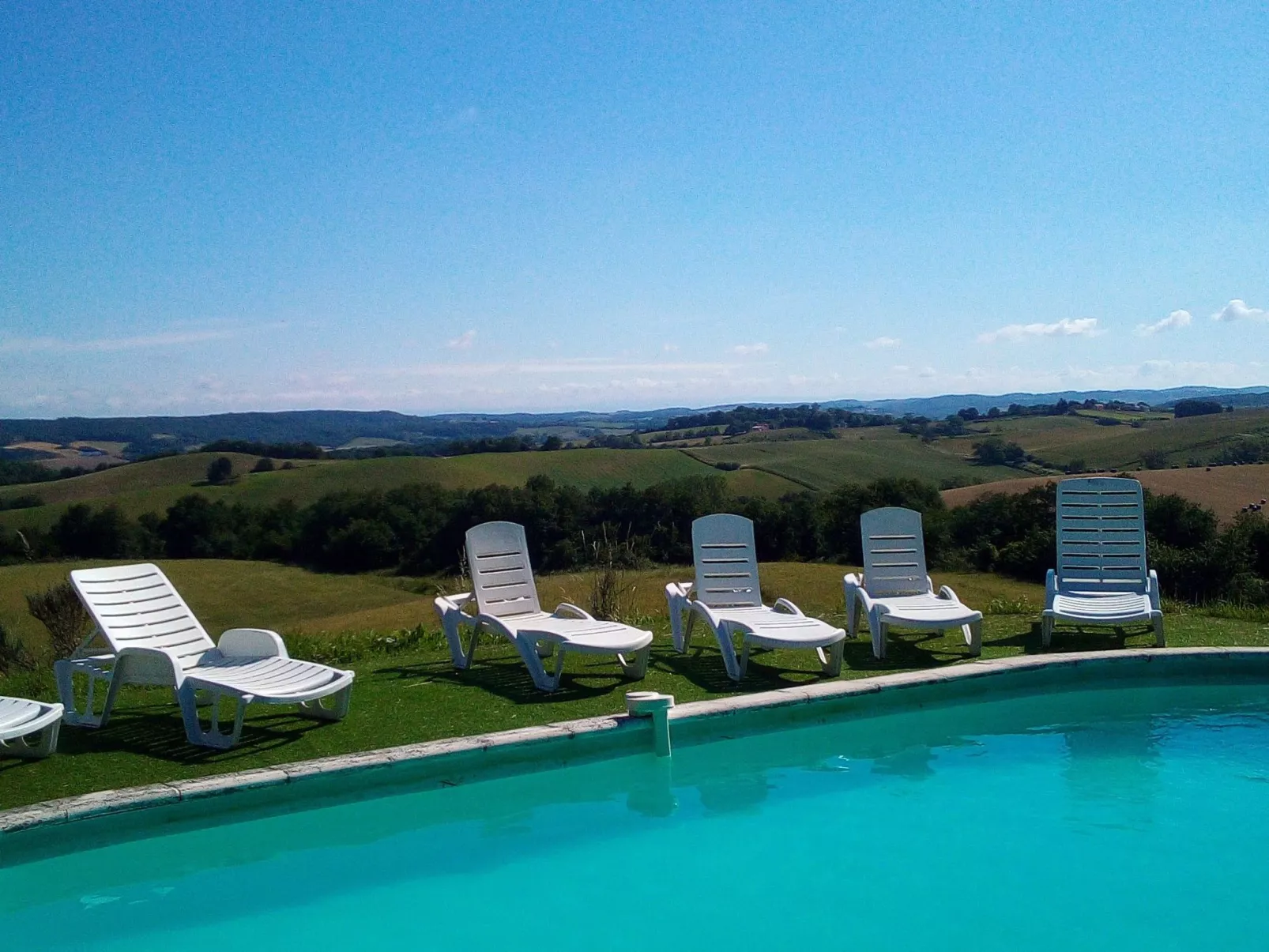 Für 2 Personen und 2 Kinder