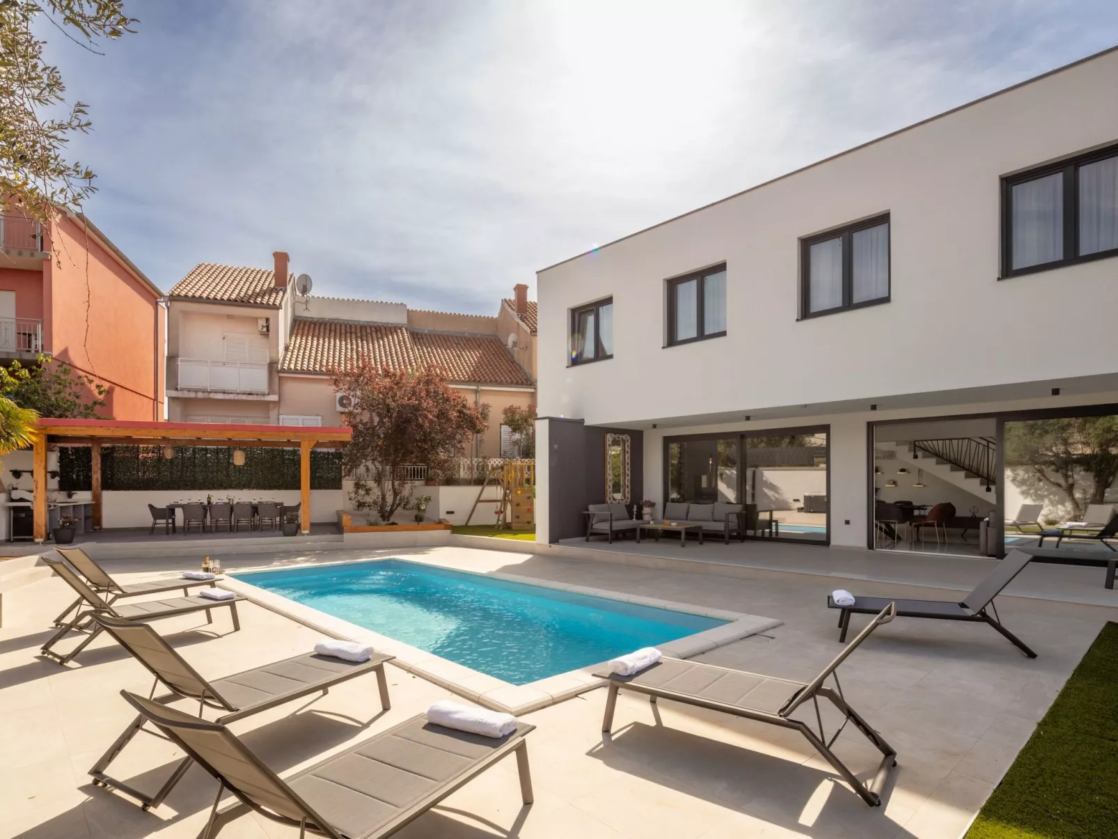 Villa Lumino-Image-tags.info