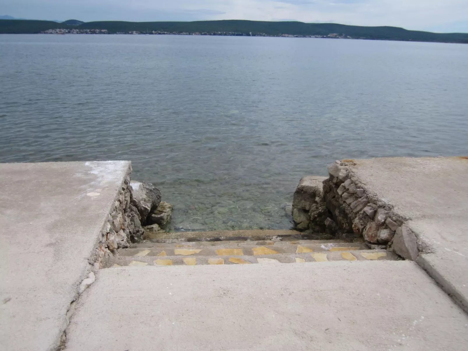 Pasman' Wohnung mit Blick aufs Wasser-Buiten