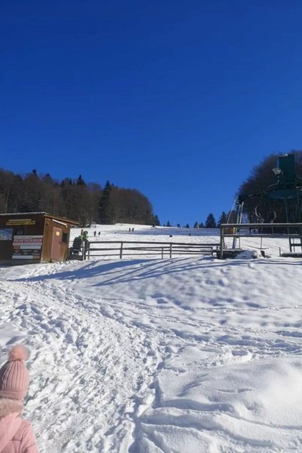 Mit Balkon und Bergblick