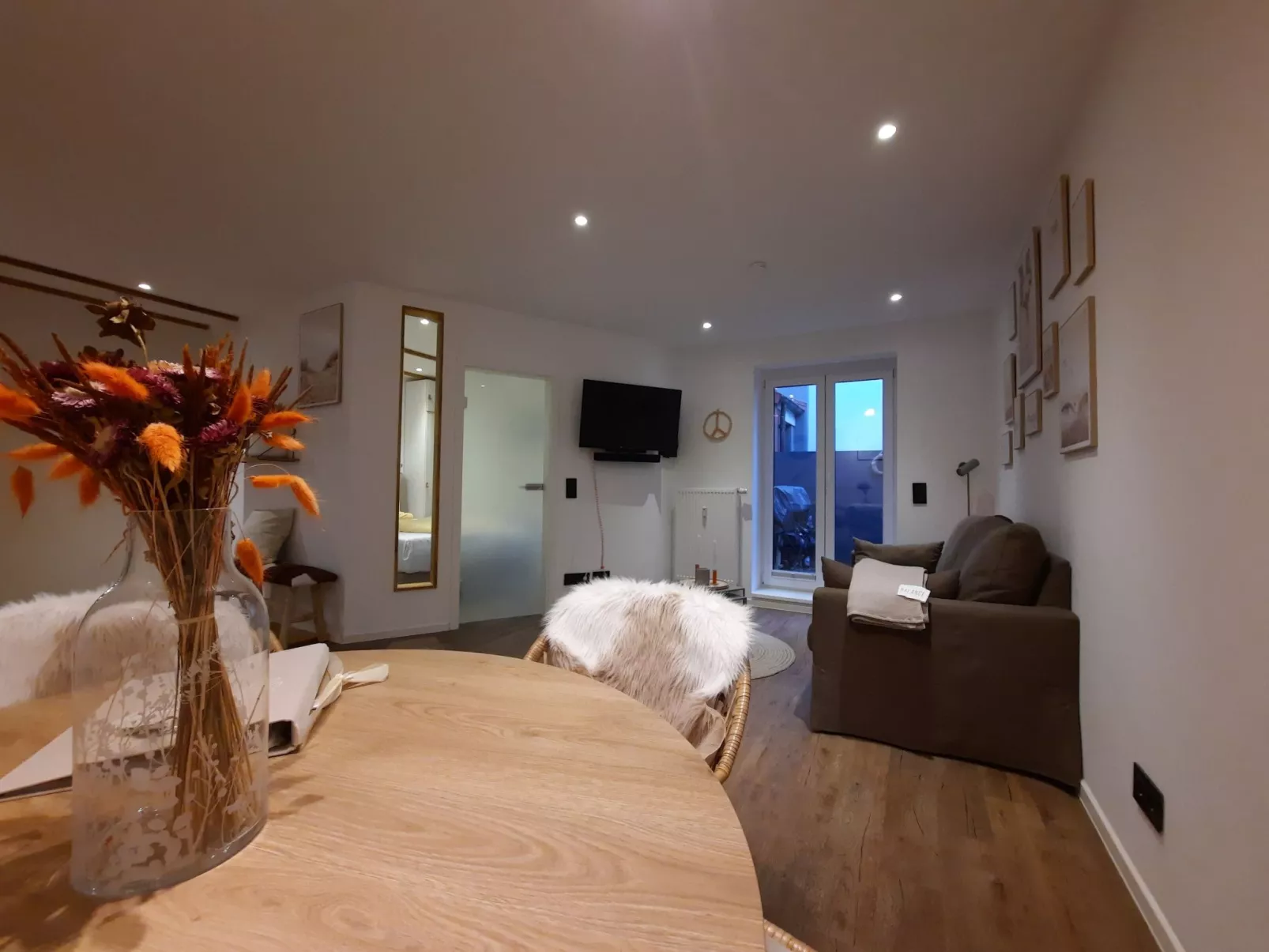 Lachmöwe by DeJu-Image-tags.info