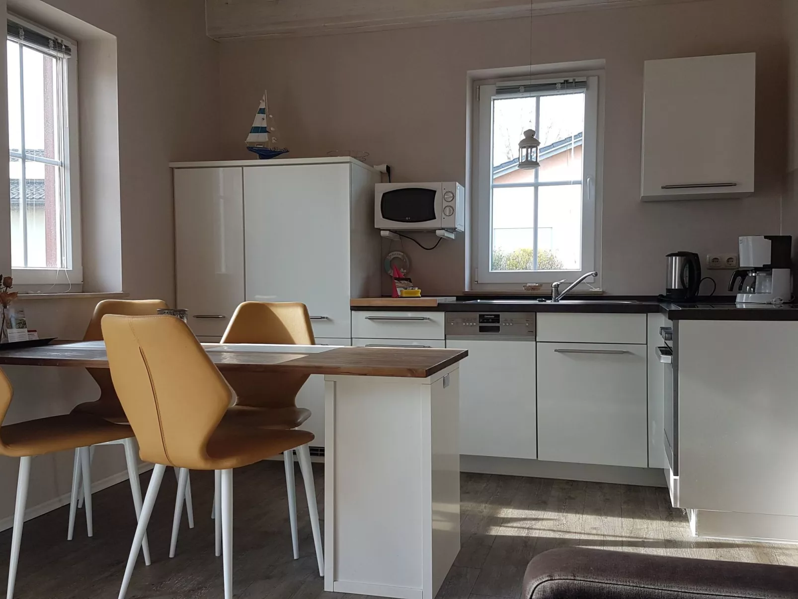 Gemütliches Schwedenhäuschen in guter Lage