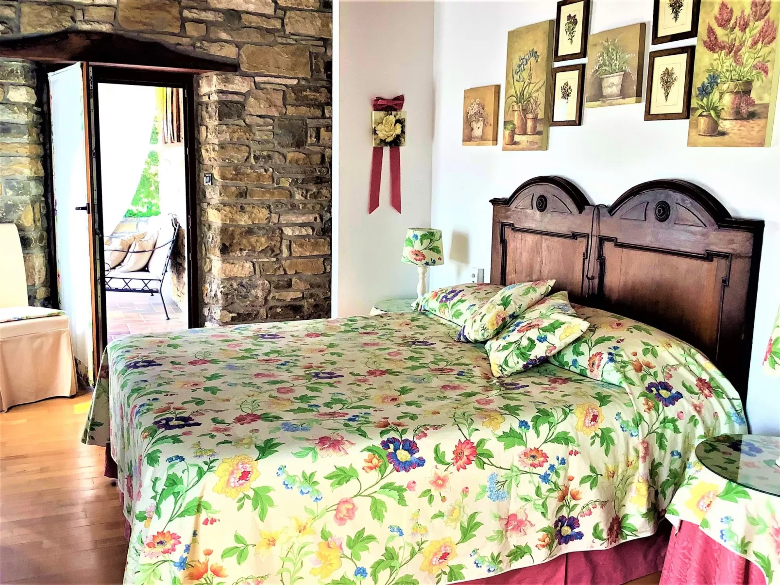 Mit privatem Pool-Binnen