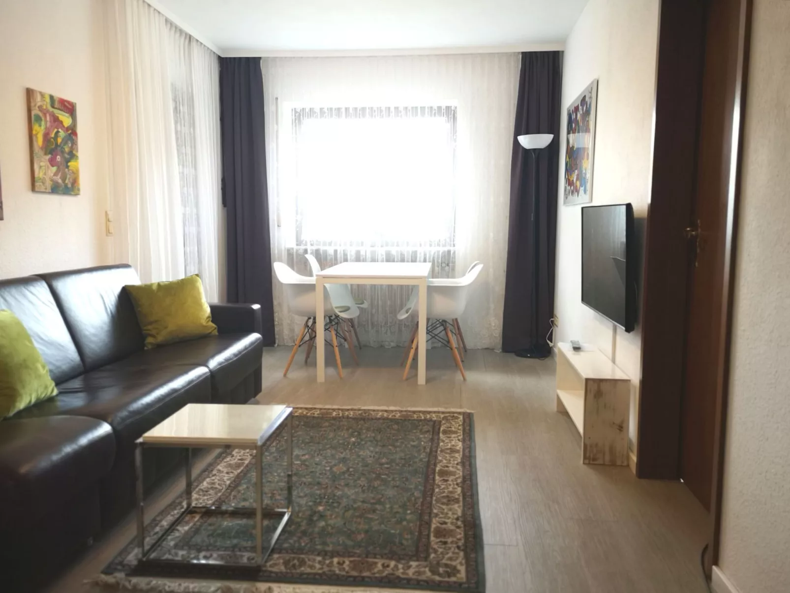 Appartement in Terrasse, ruhige Lage, stadtnah