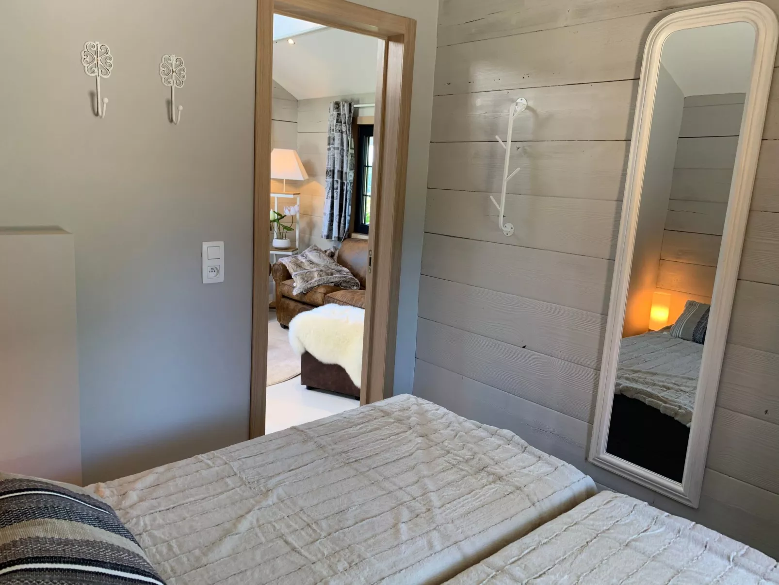 Landhaus mit Hallenbad-Binnen