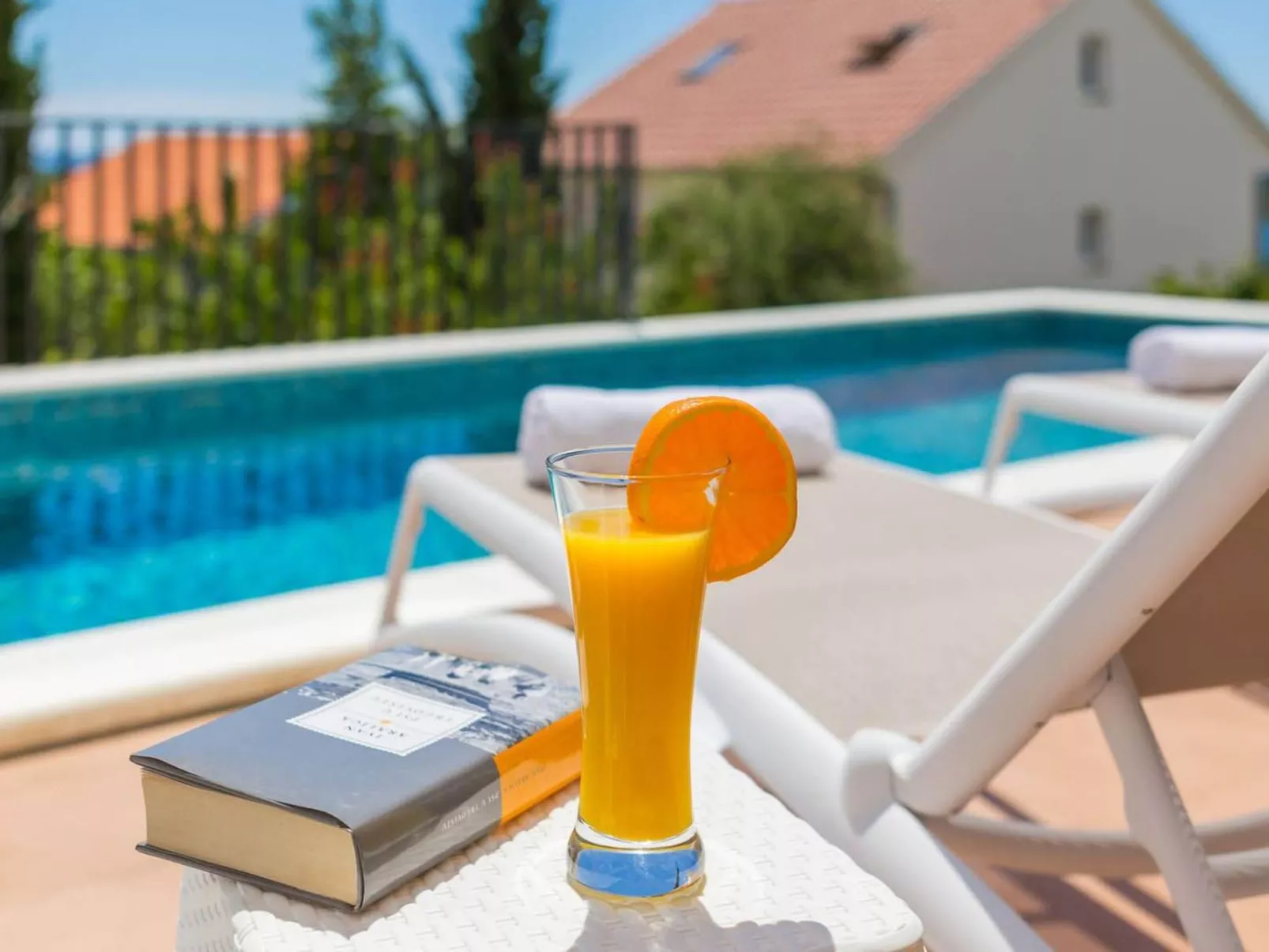 Moderne Ferienvilla Prima Vista-Buiten