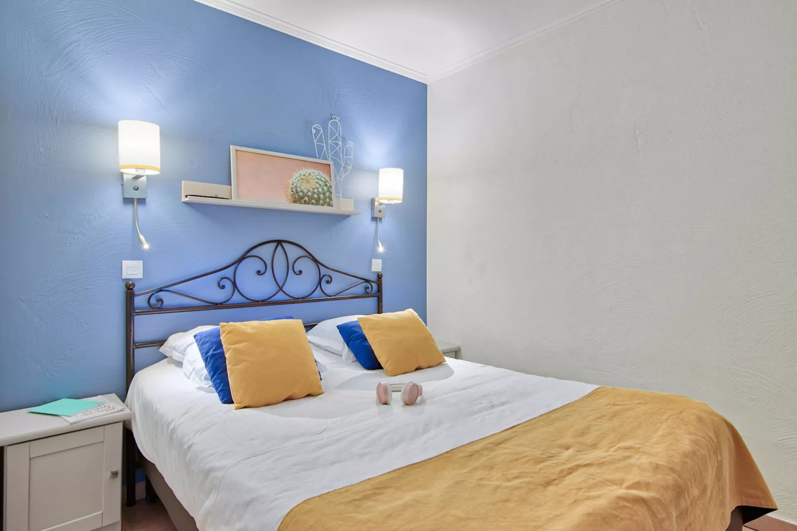 Residence Les Calanques, Les Issambres-27 Standard - Apt. 6 p. - 1 bedroom+1 sleeping alcove - terrace