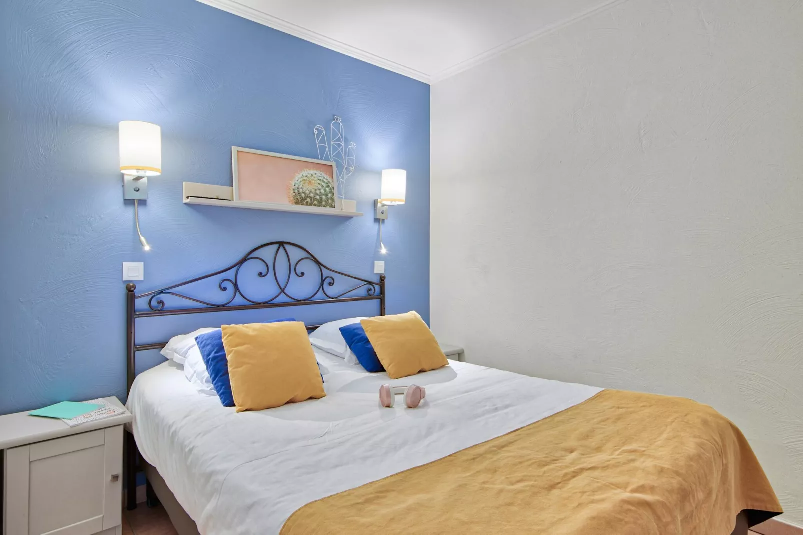 Residence Les Calanques, Les Issambres-27 Standard - Apt. 6 p. - 1 bedroom+1 sleeping alcove - terrace-Slaapkamer