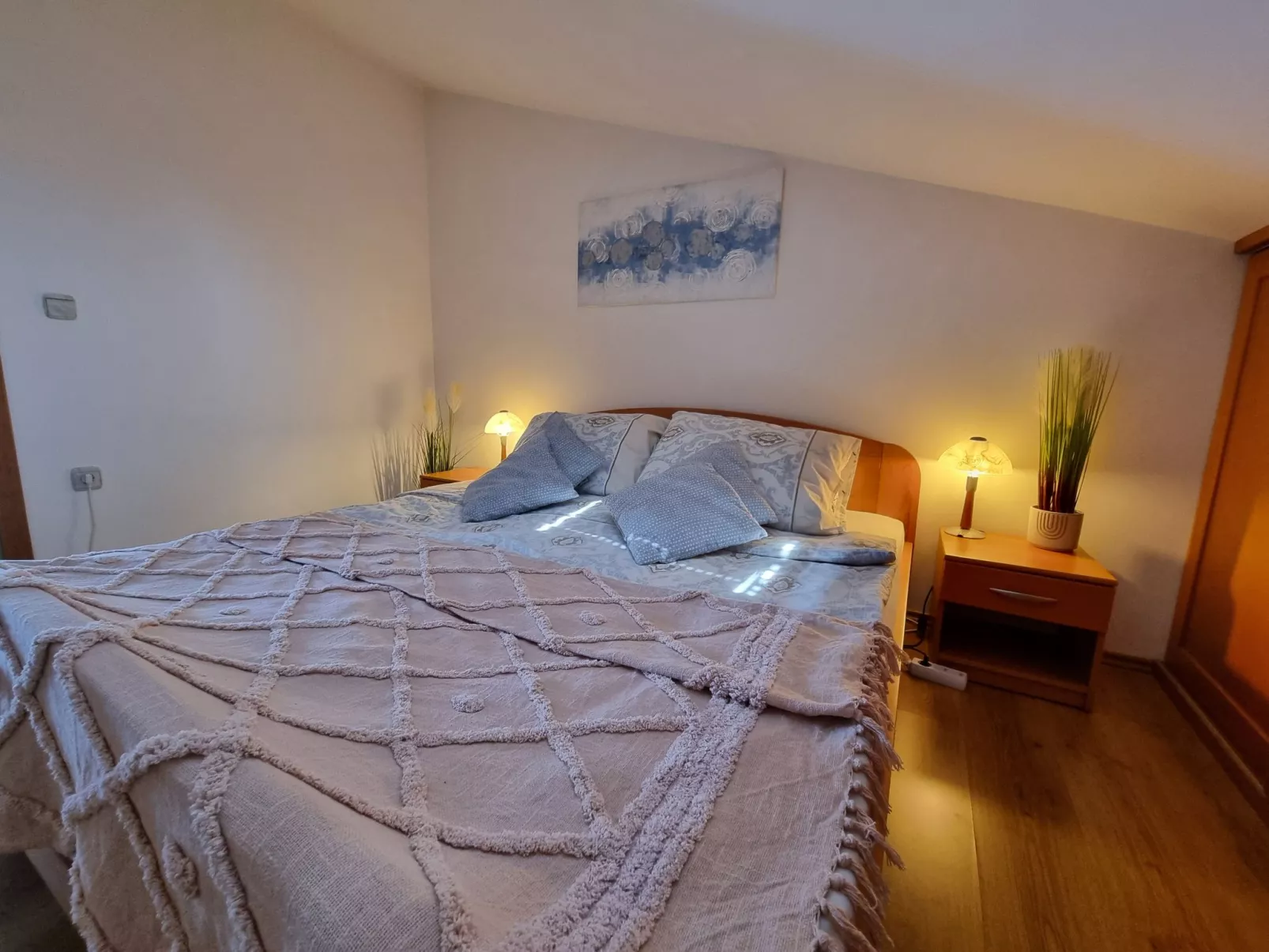 Mit privatem Pool und Sauna-Binnen