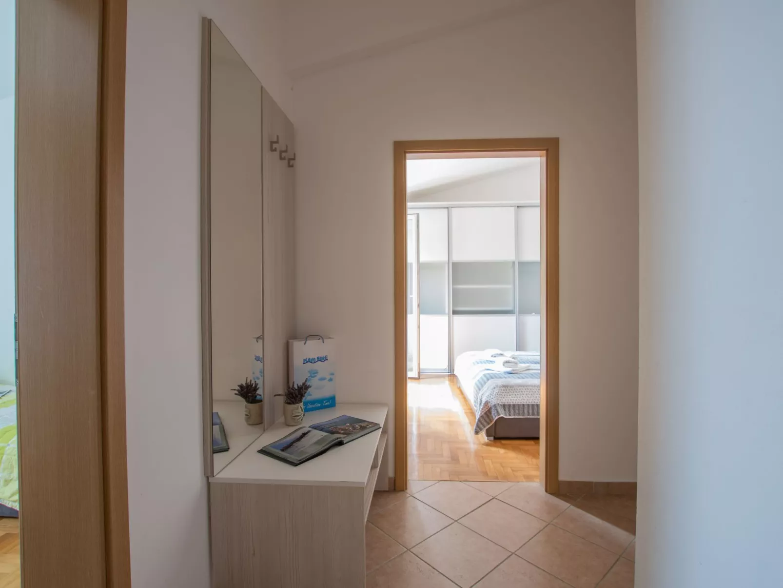 "Faro" mit Wi-Fi-Binnen