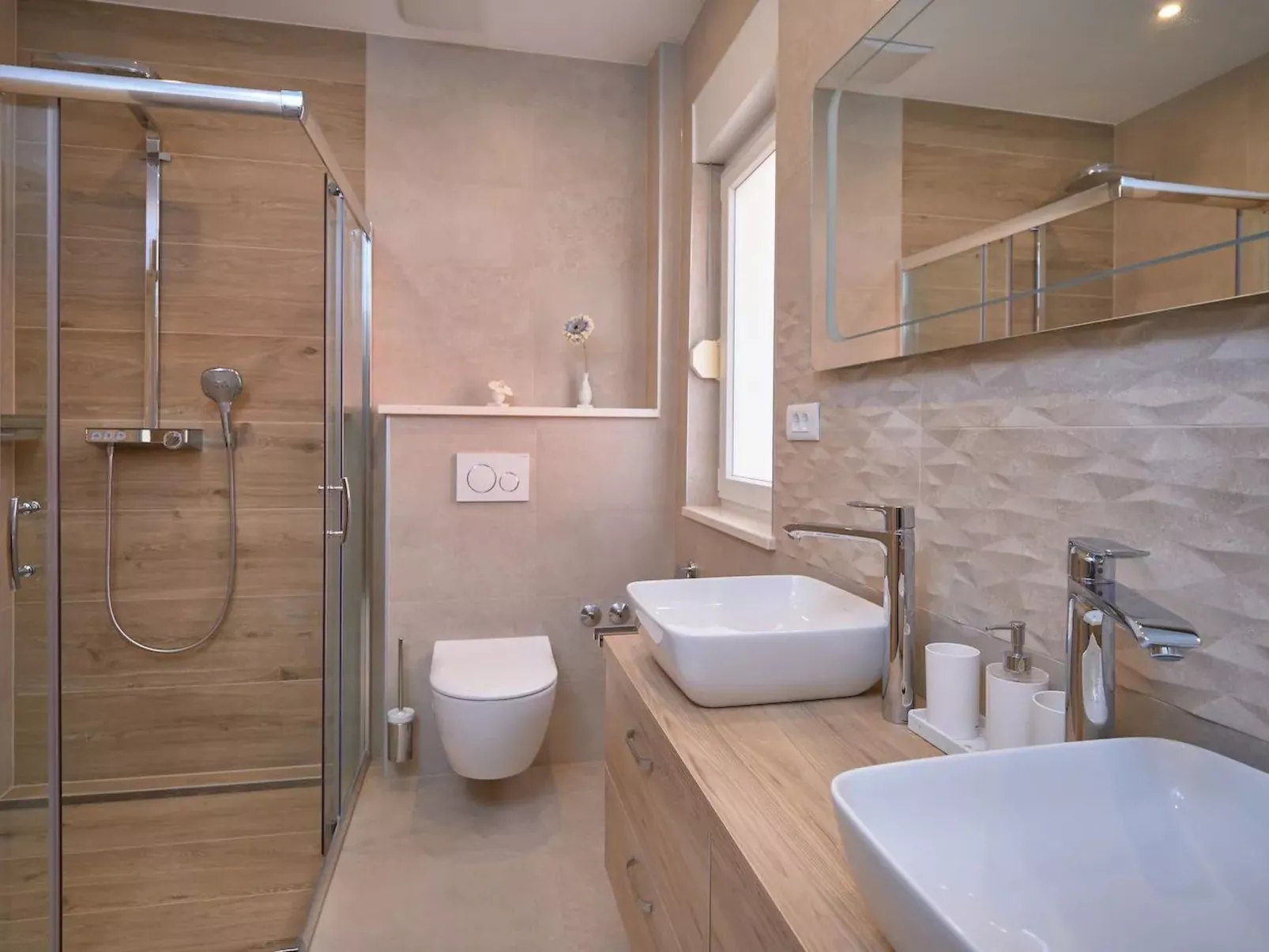 M&M Ferienhaus mit Pool-Image-tags.info