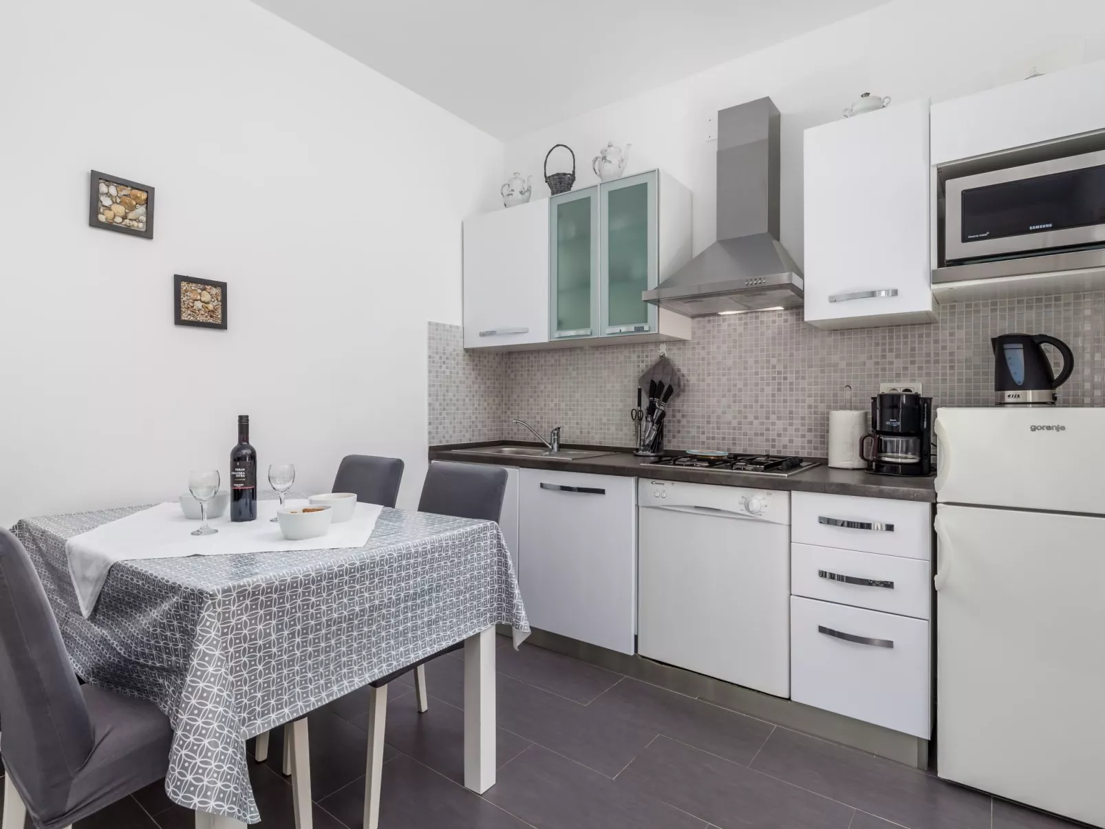 Wohnung "Zwillingsterrassen Gartenwohnung"-Binnen