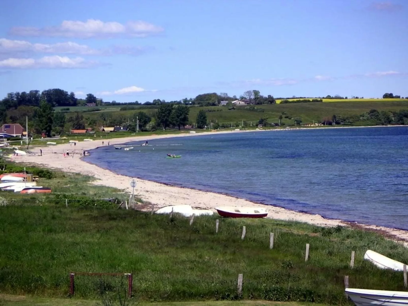 Modernes, geräumiges Haus mit großer Terrasse-Buiten