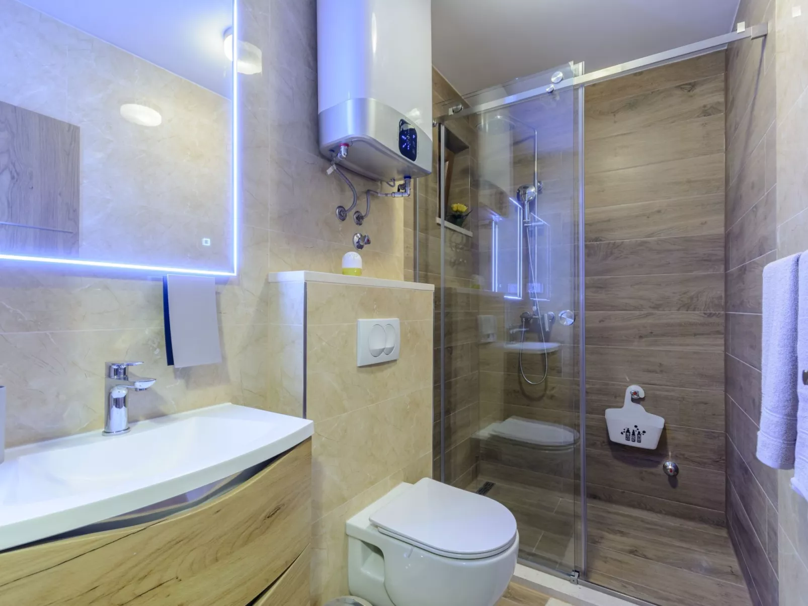 Villa mit vier Schlafzimmern und beheiztem Pool