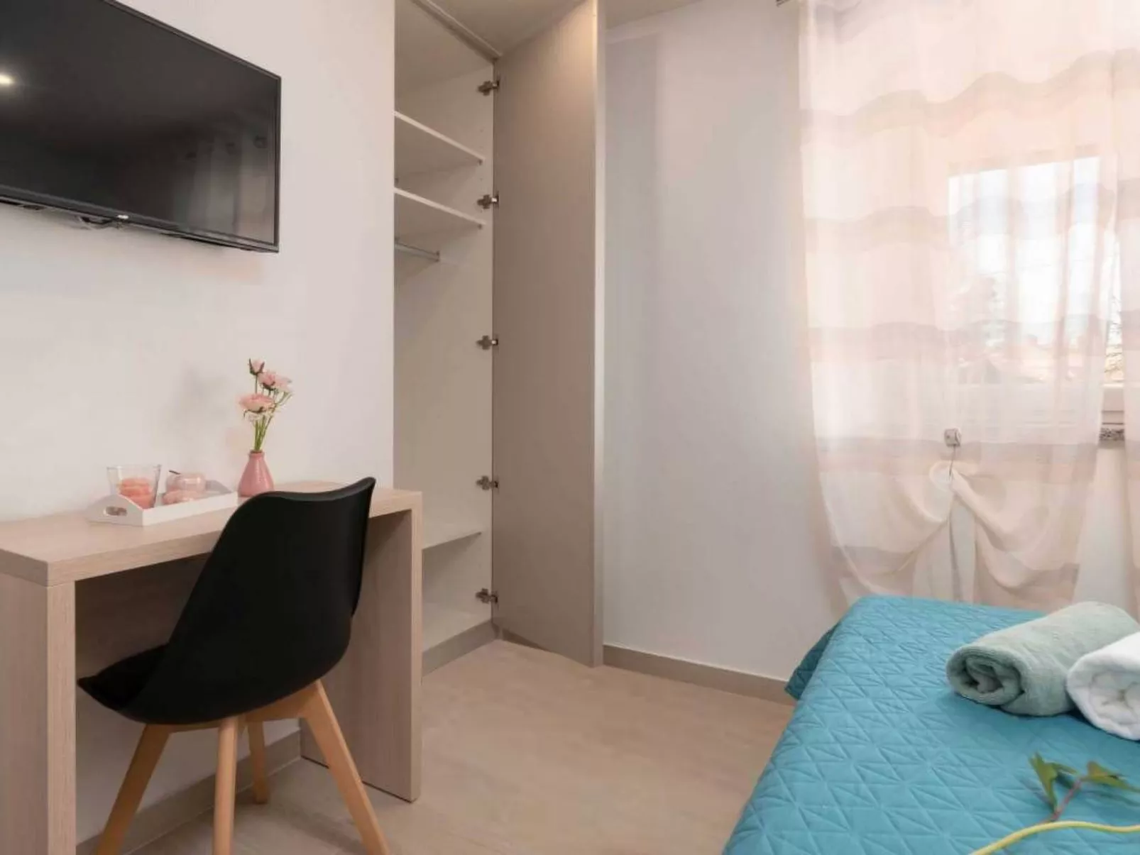 Mit Whirlpool und Sauna, in Kastelir