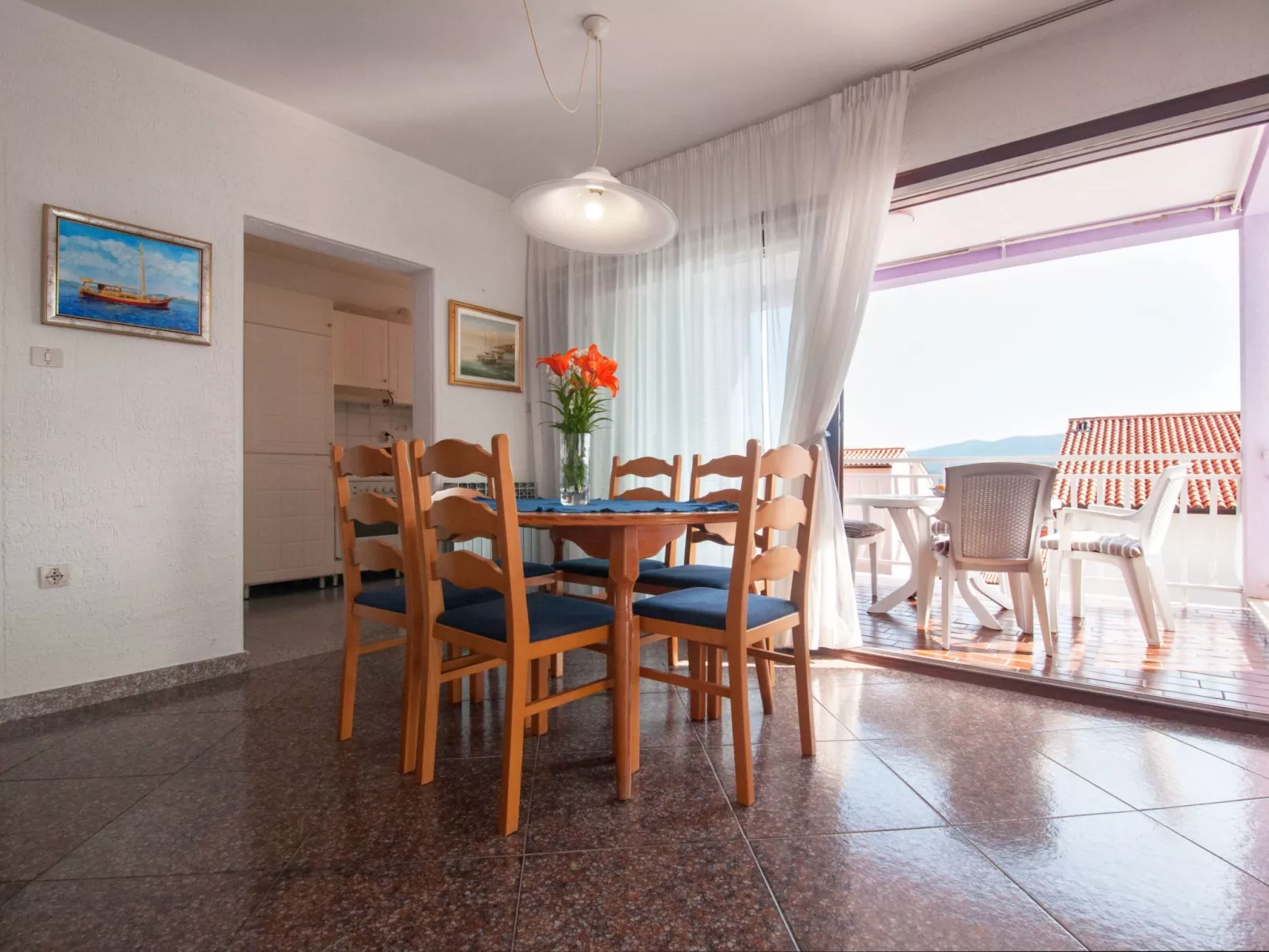 Wohnung Violett für 6 Personen