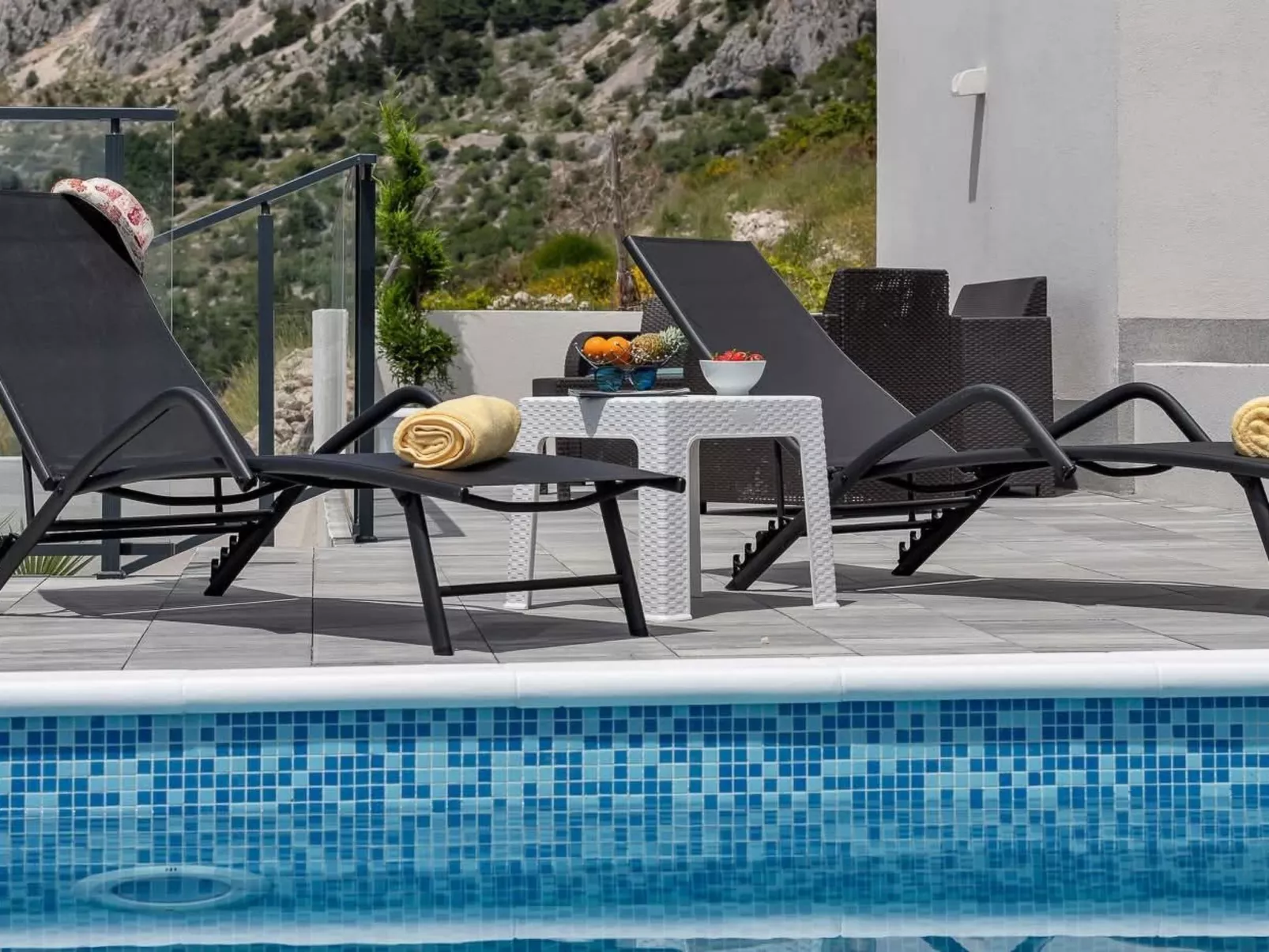 „Villa No Stress“ mit Infinity-Pool