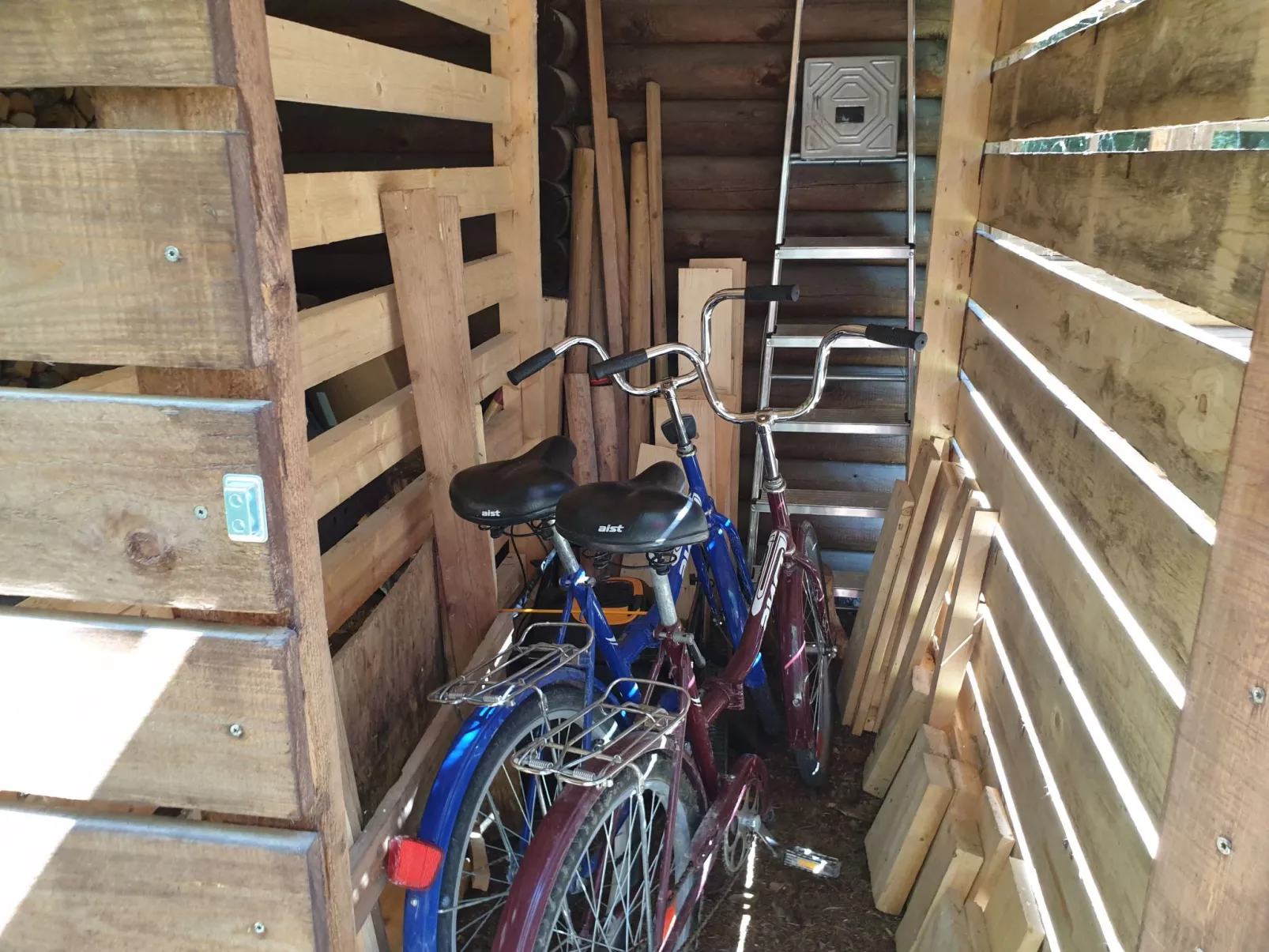 Fachwerkhaus "Kärbi"-Buiten