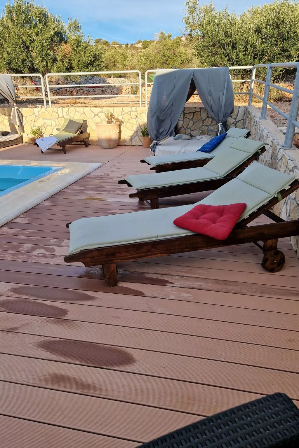 Strandhaus Lady - Ferienanlage Bain, Žut - Kornati-Binnen