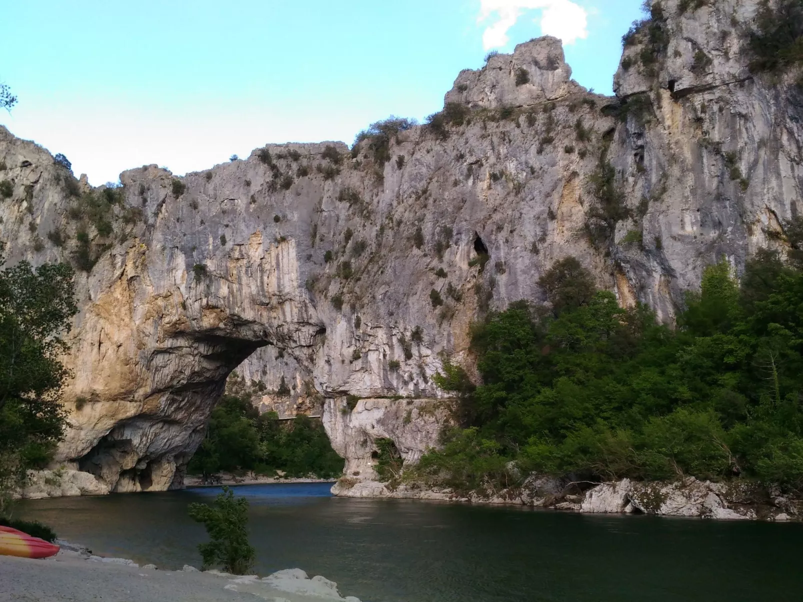 "La Source" mit Pool-Buiten