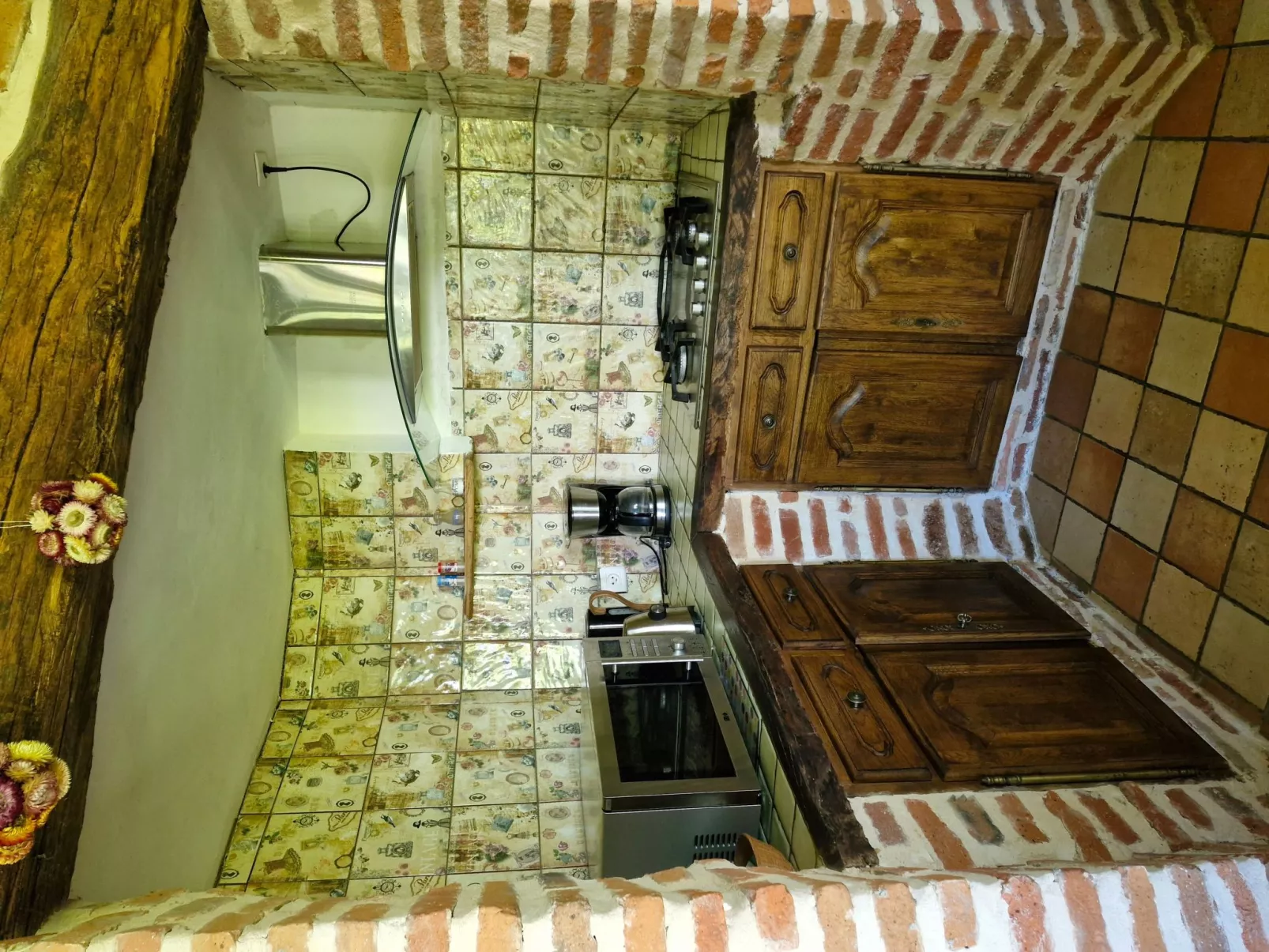 Die Unterkunft für zwei bis sechs Personen, Schwimmbad, Bouleplatz, Spa, Tennis-Binnen