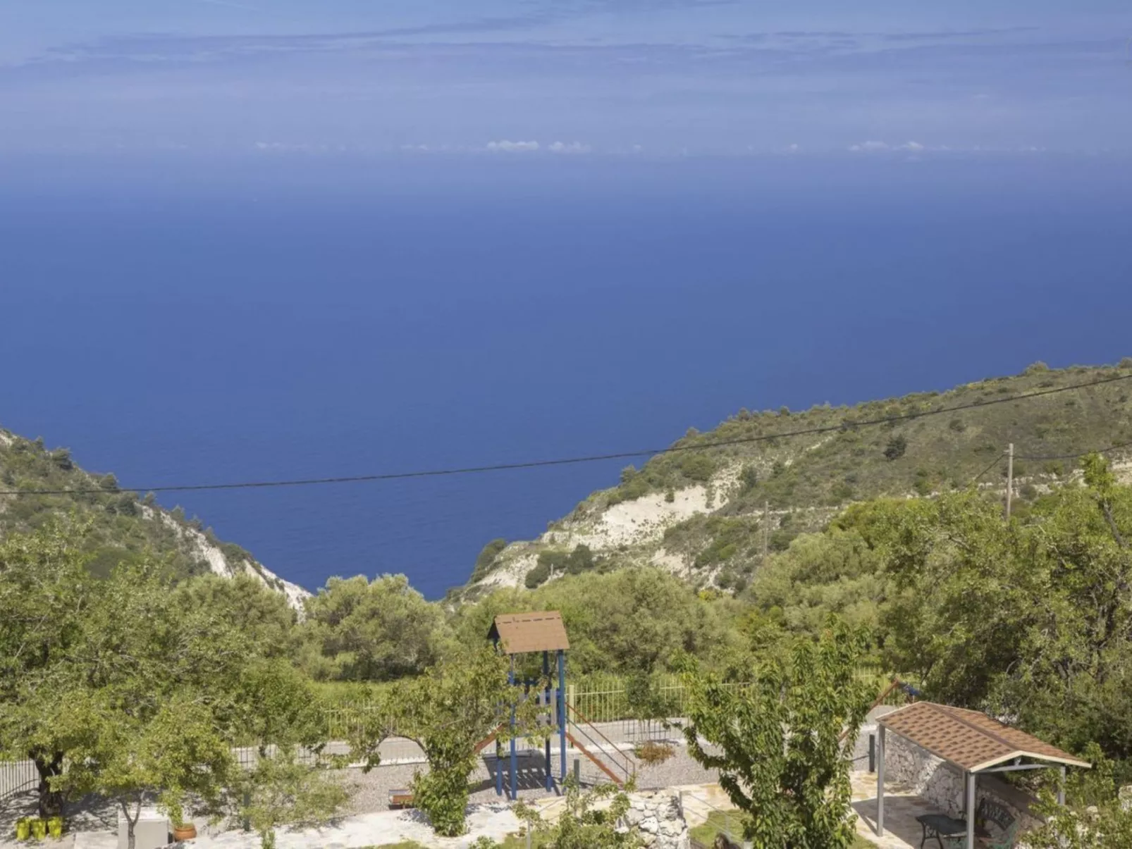 Schönes Haus in Apollonii mit privatem Pool-Buiten
