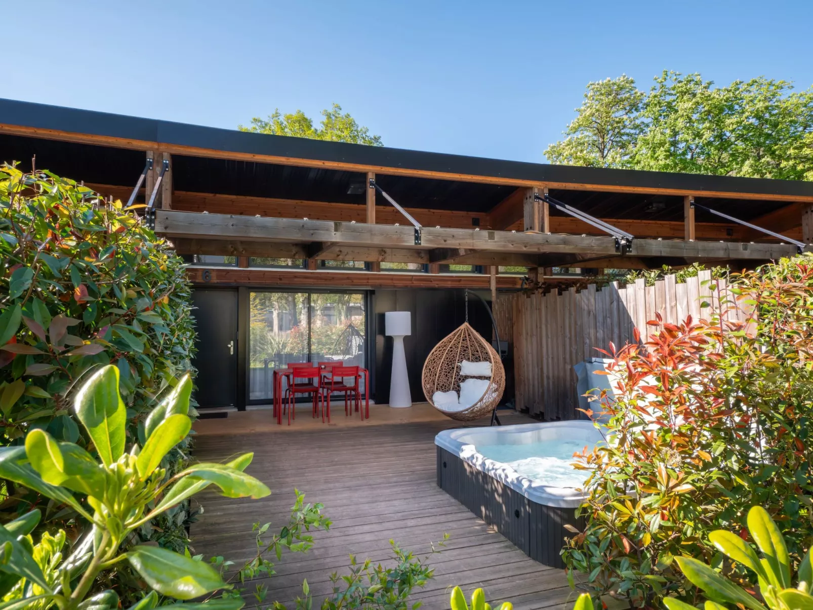 Ecolodge 4 pers mit Spa-Buiten