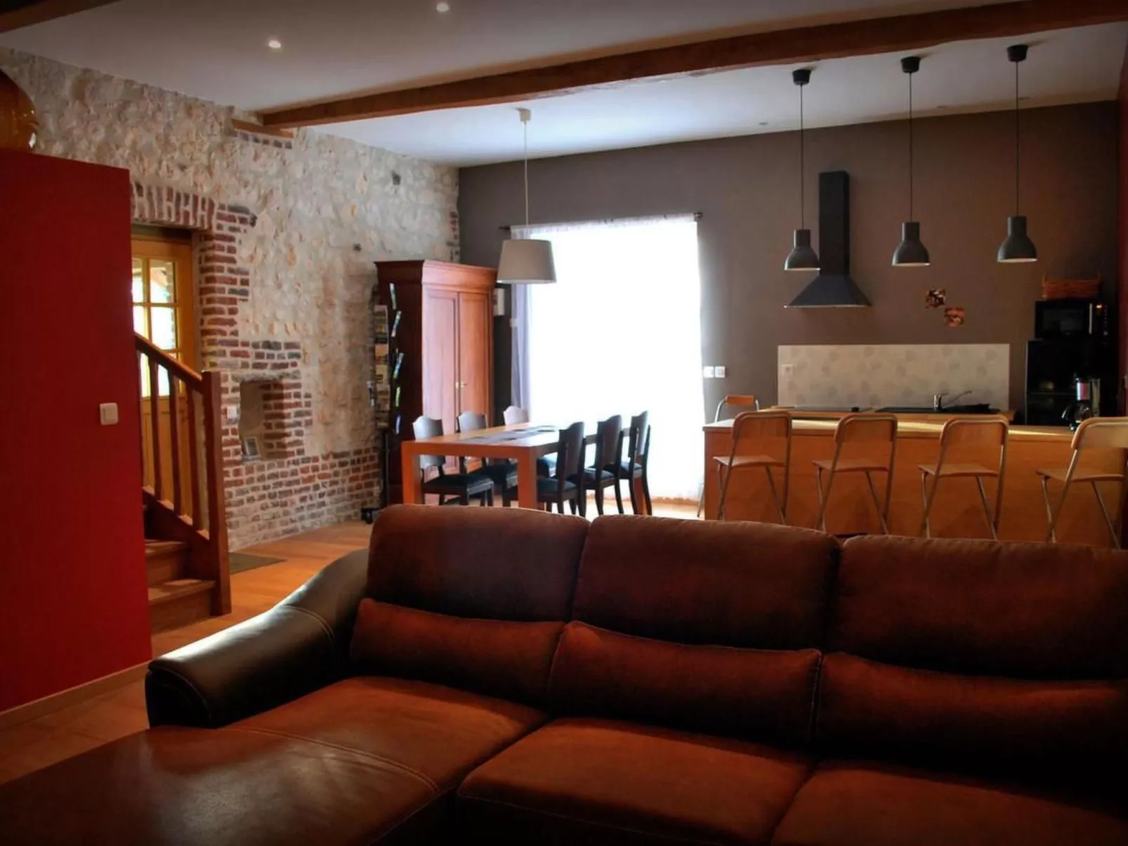 Liebevoll renoviertes Ferienhaus als Teil eines kleinen Bauernhauses mit abgesc