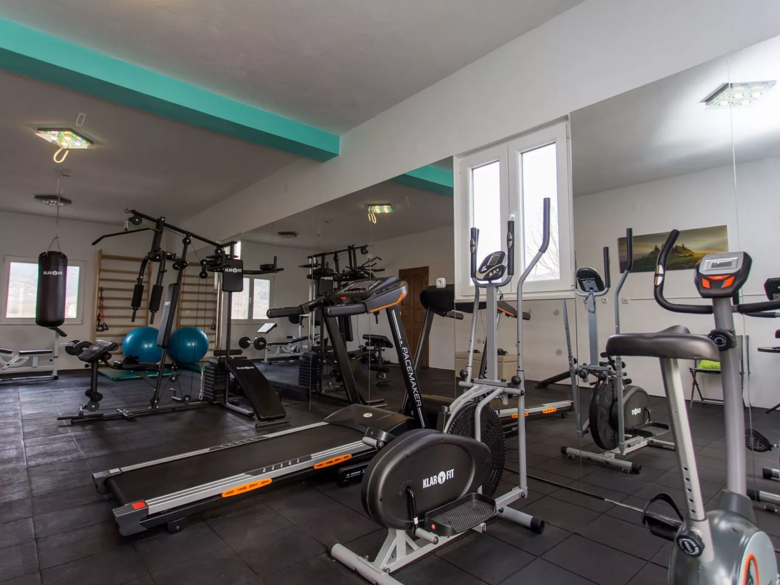 Anwesen "Villa Almas, Sauna, Fitnessraum, Multisport-Binnen