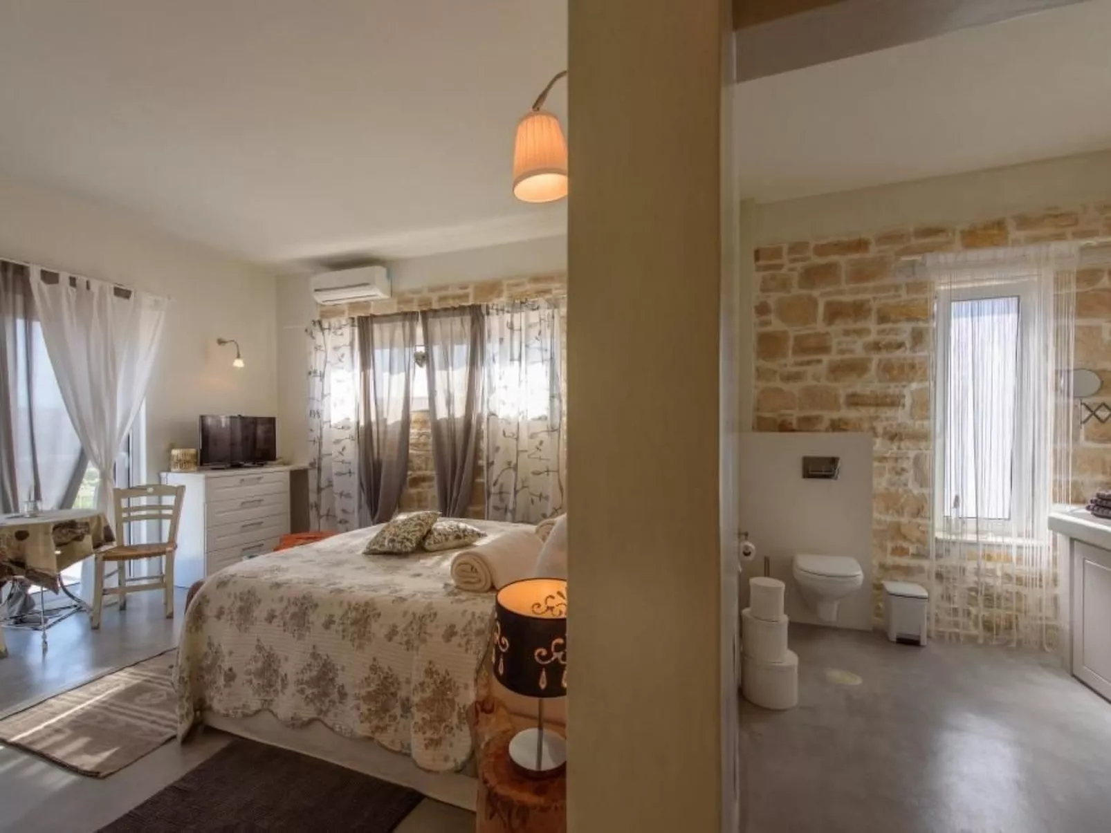 Villa Ella-Image-tags.info