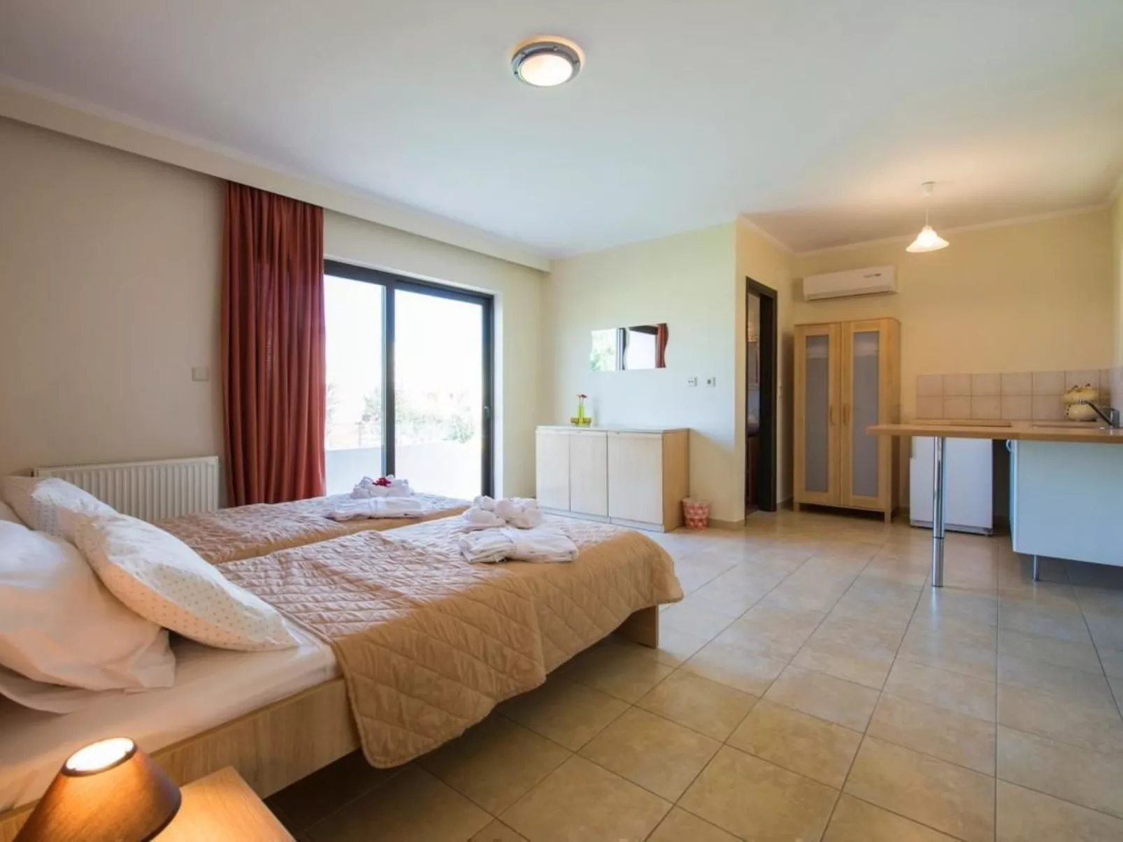 Ferienvilla "Xenos 2" mit Blick auf das Wasser-Binnen