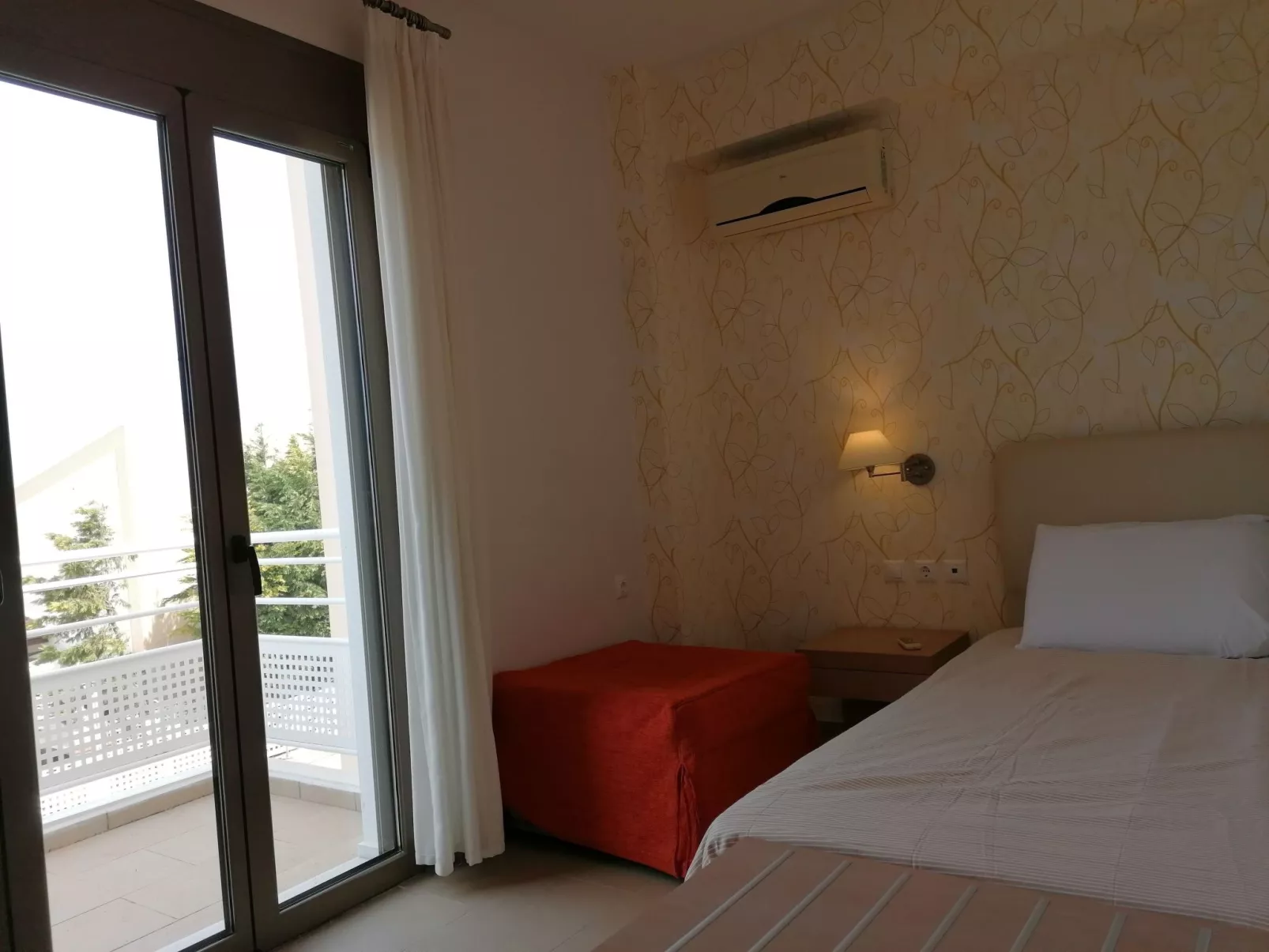 Haus in Arkadi mit Parkplatz vor Ort-Binnen