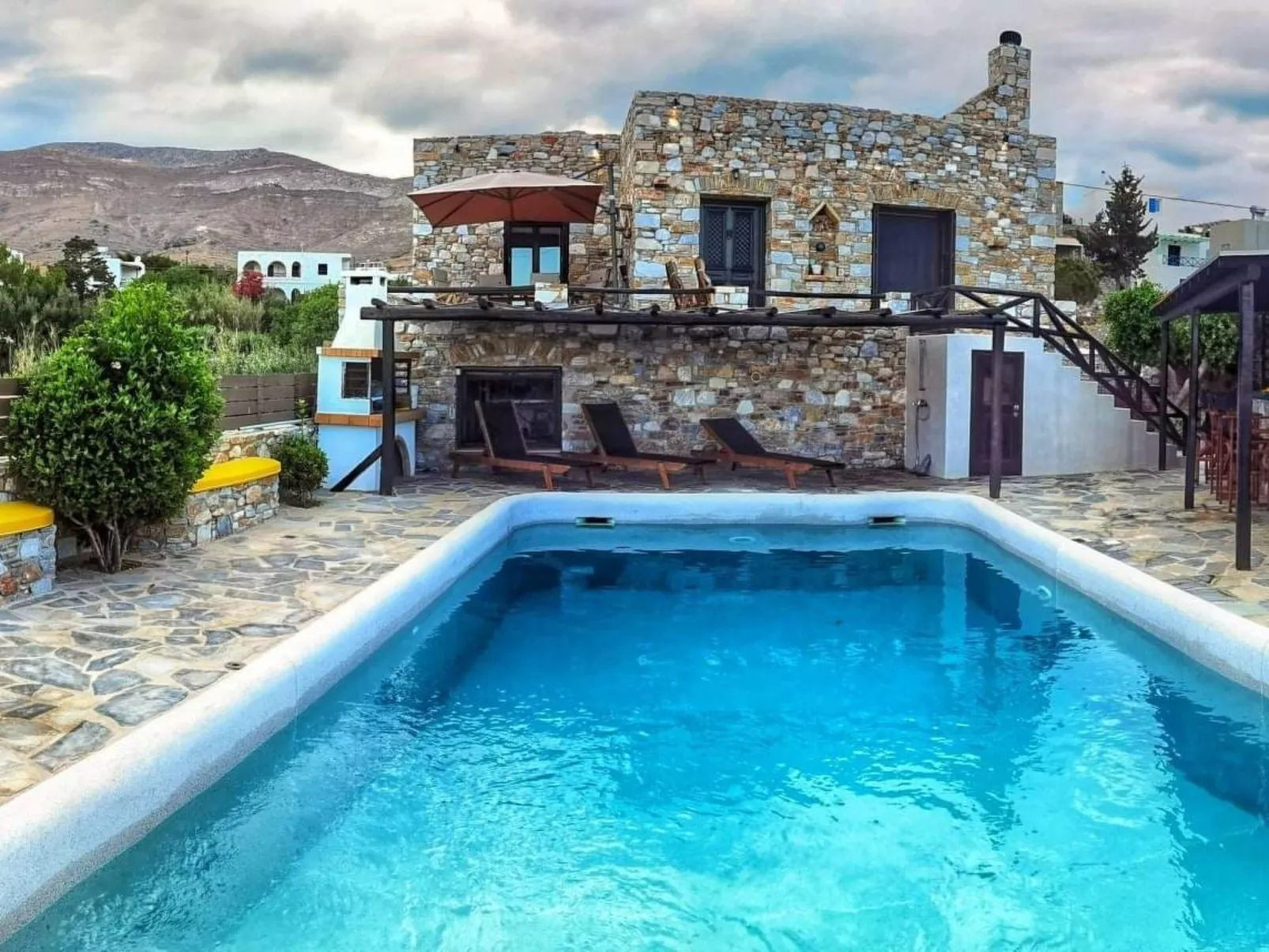 Mit Privatpool für 8 Personen und 2 Kinder in Megas Gialos, Kykladen-Buiten