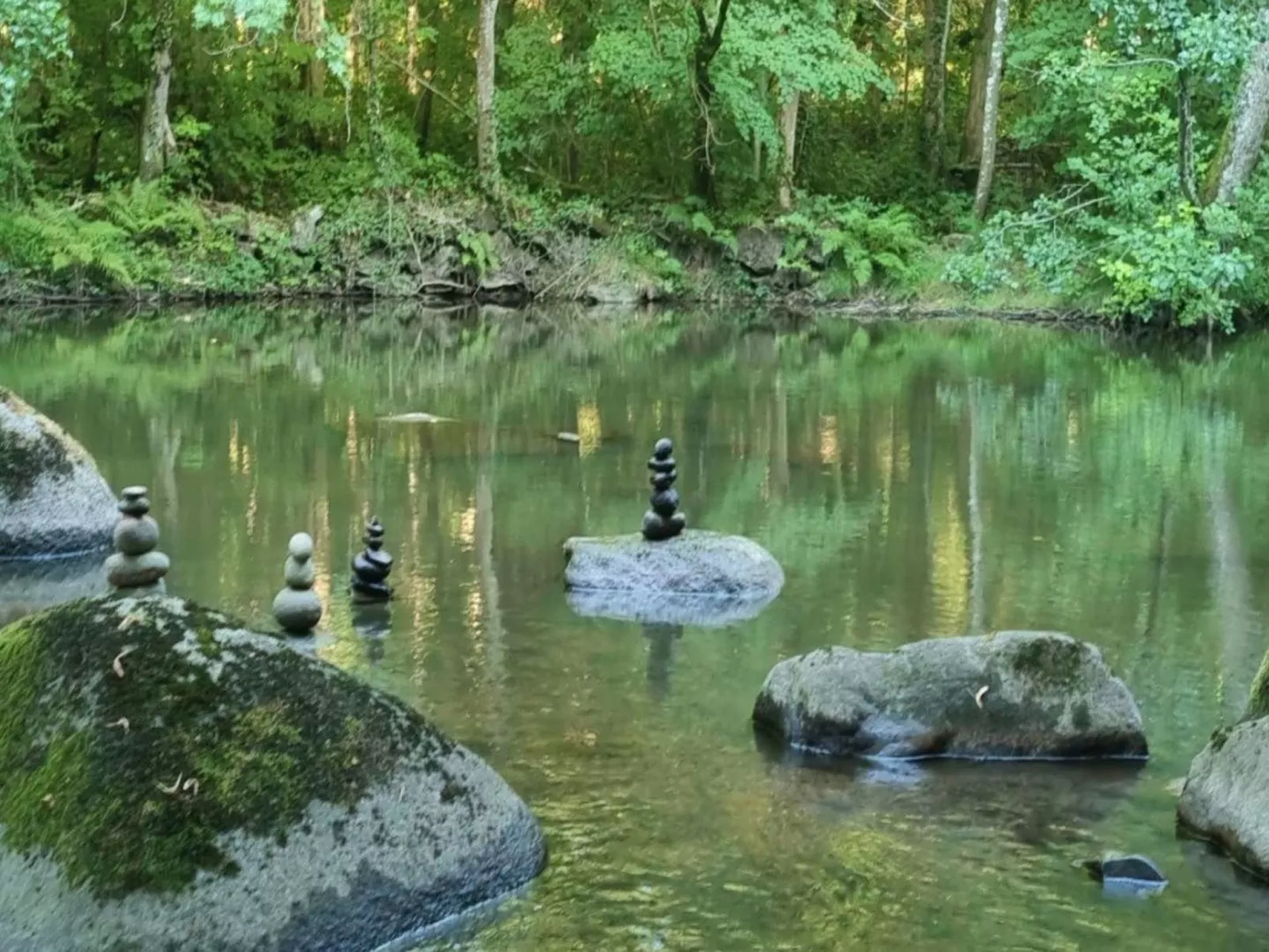 Wassermühle am Fluss-Image-tags.info