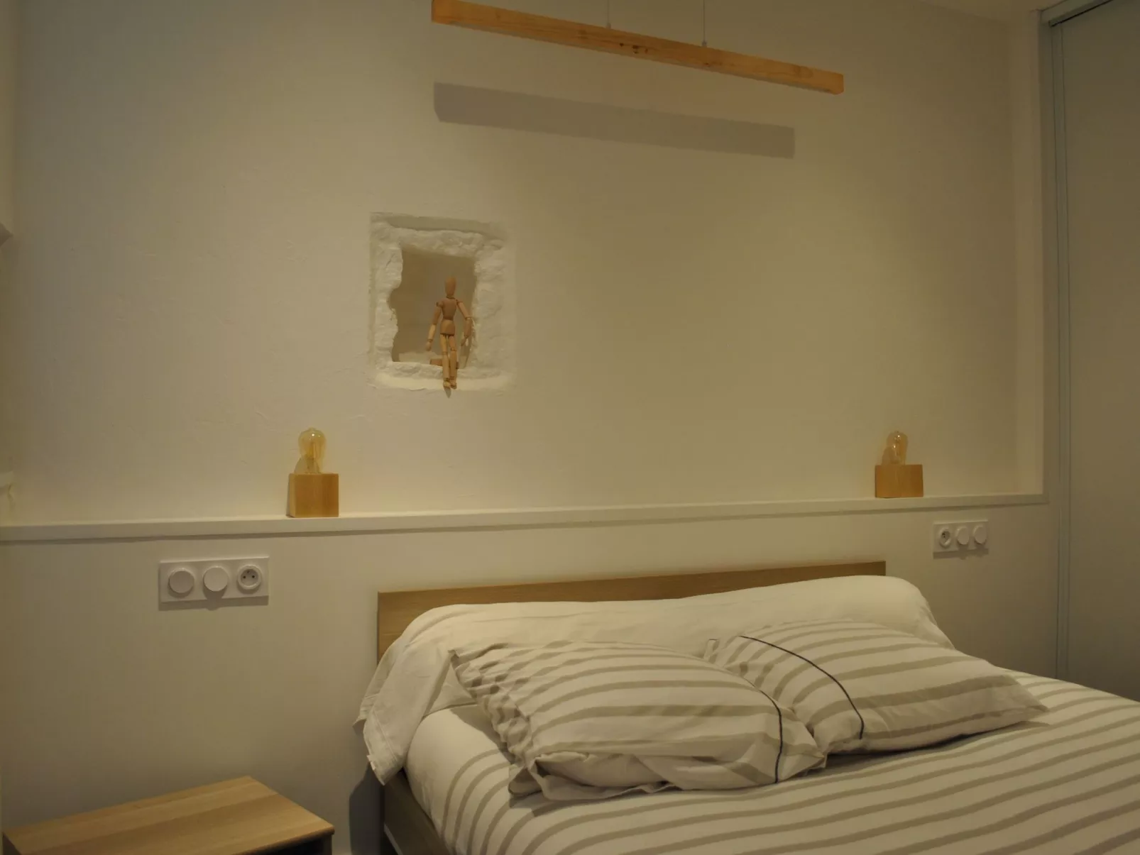 Großes Haus mit überdachtem und beheiztem Swimmingpool