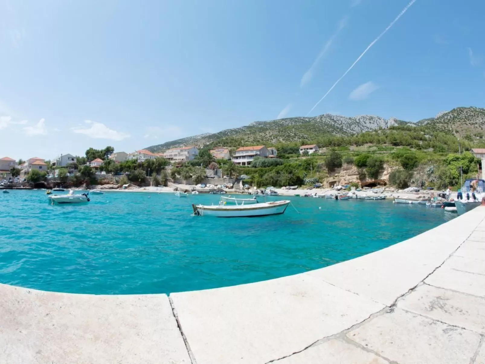 Appartement mit Blick auf das Wasser-Image-tags.info