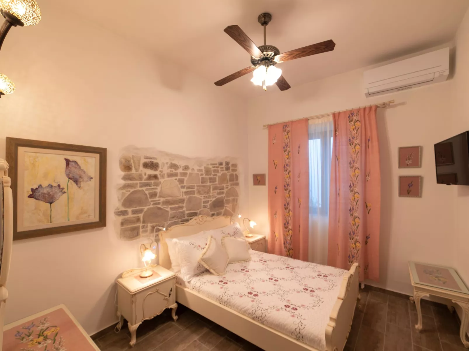 Luxuriöser Villenkomplex mit 14-16 Schlafzimmern in Strandnähe