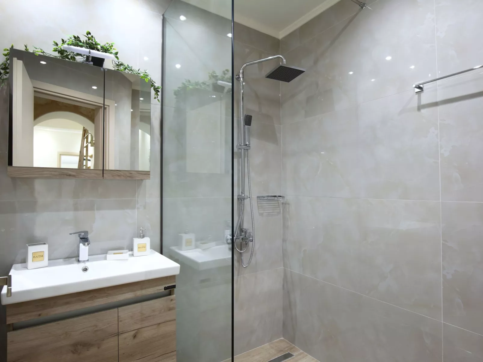 Luxusvillen Thanasis in der Nähe von Kathisma-Image-tags.info