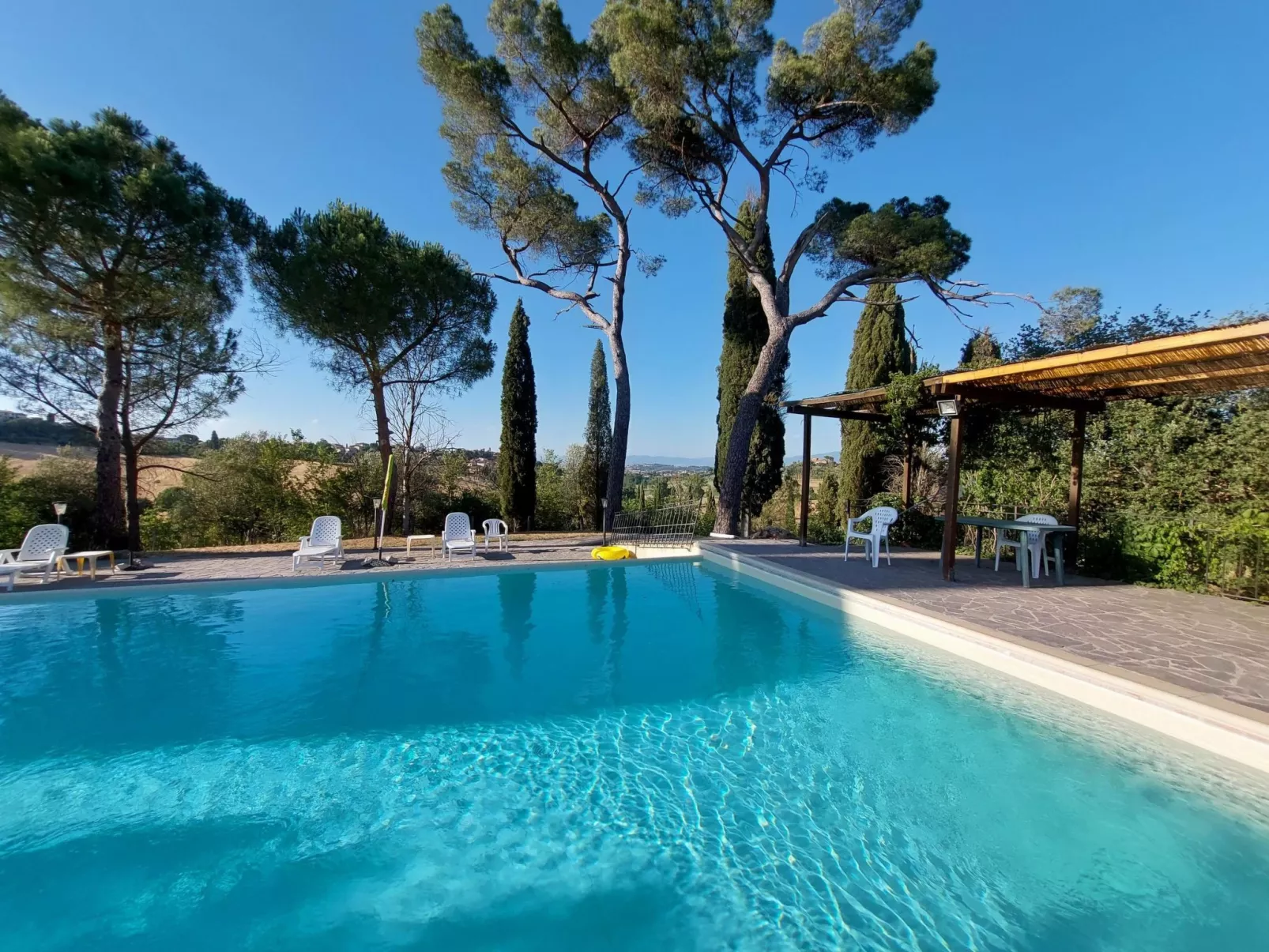 'Verbena' mit Pool-Buiten