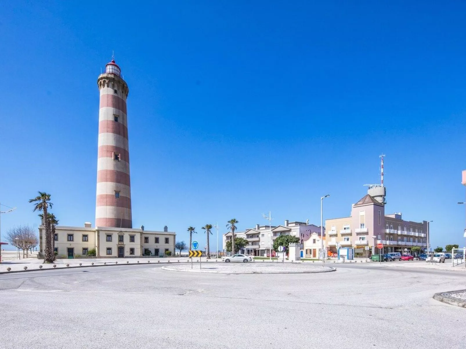 Wohnung mit Terrasse 100m vom Strand entfernt-Buiten