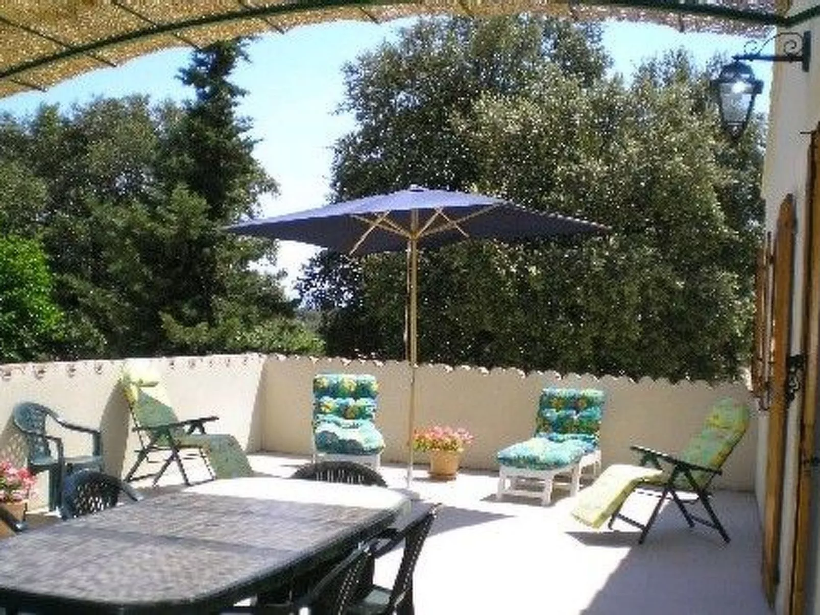 Mit Pool am Fuße des Mt Ventoux