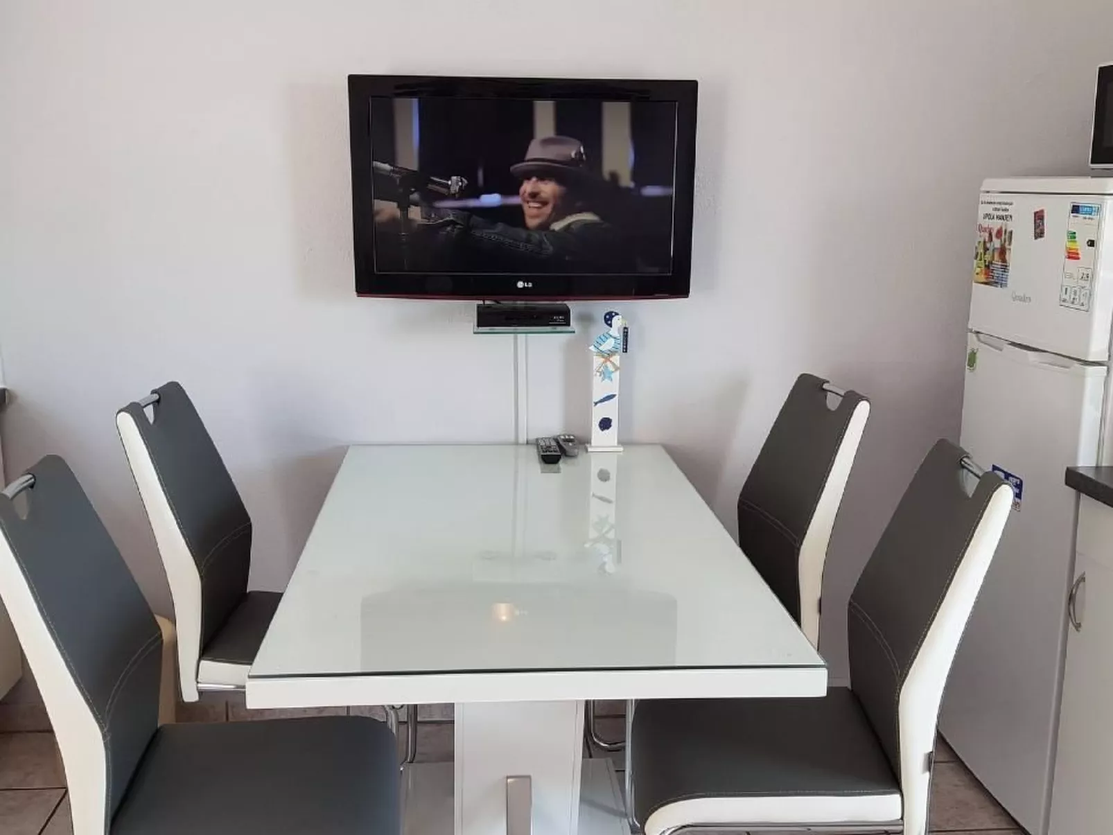 Appartement in Stanići mit Grill - Binnen