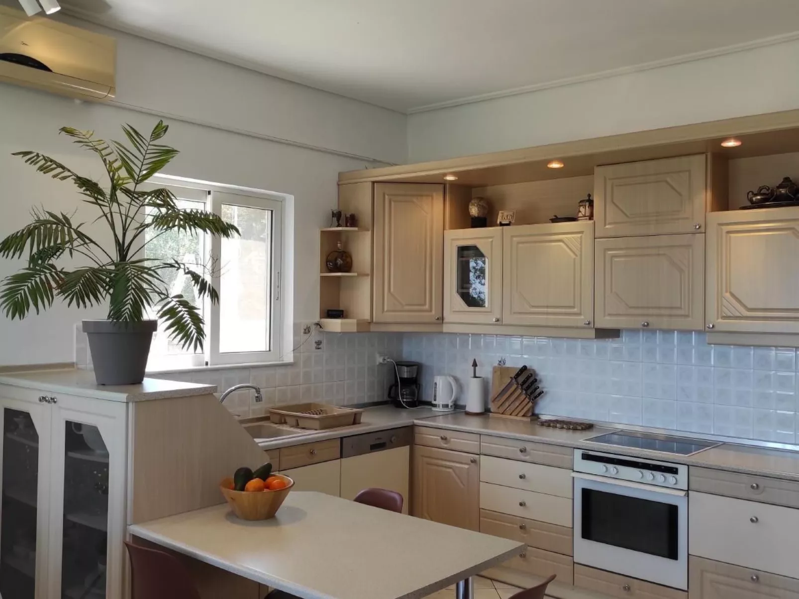 Sea Breeze Villa, atemberaubender Garten mit Meerblick