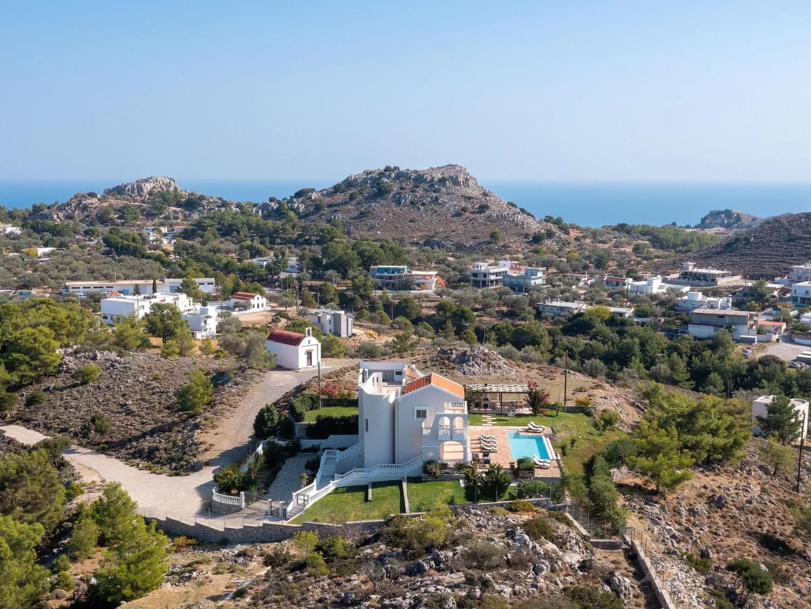 Villa Kamos in Archangelos-Buiten