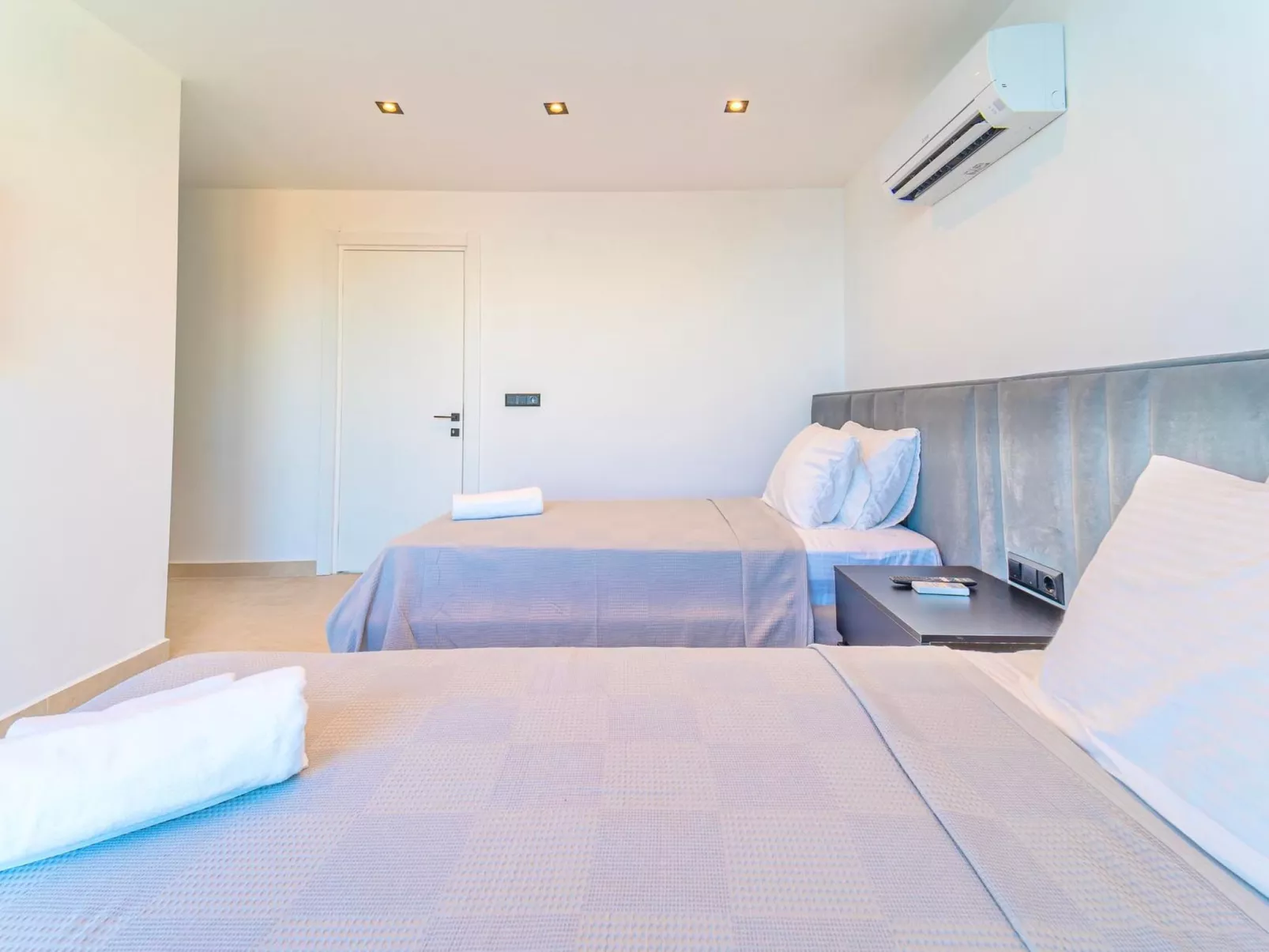 Moderne Luxusvilla für bis zu 12 Personen