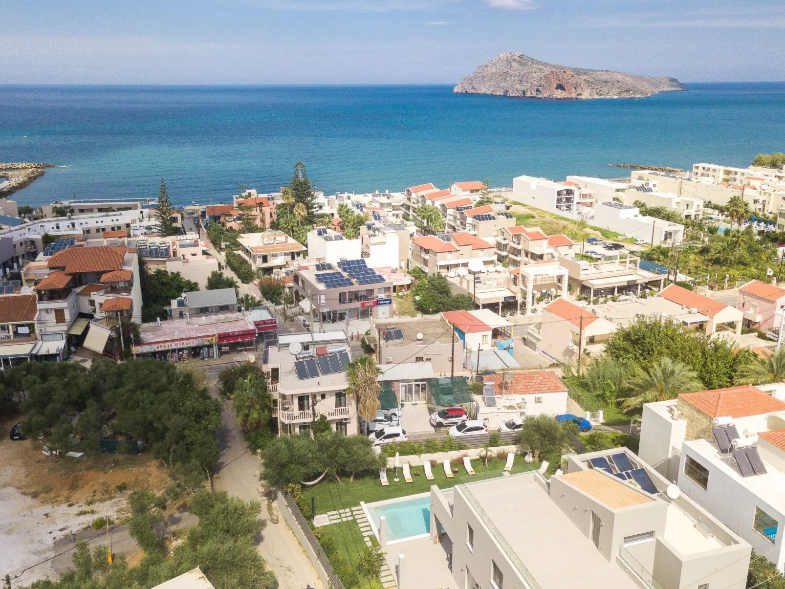 Villa mit beheiztem Pool in der Nähe von Strand und Geschäften-Buiten