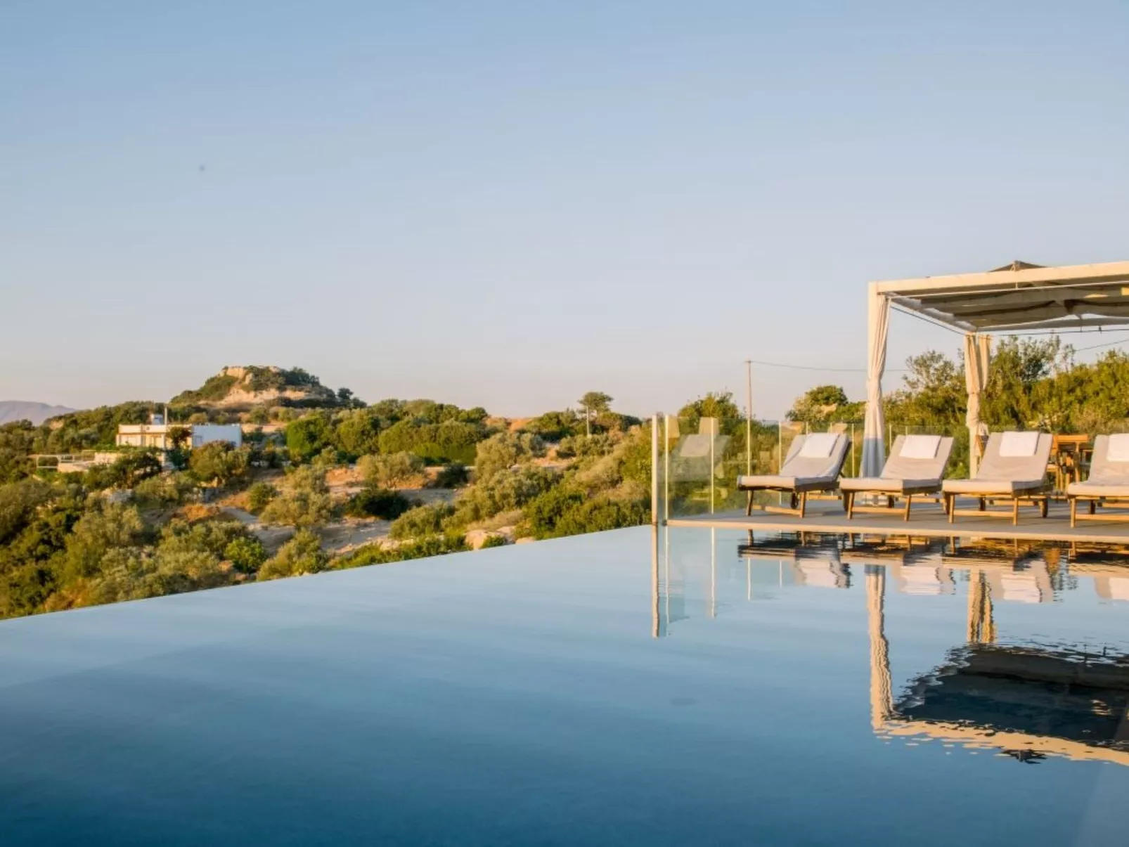 Neue einzigartige Villa mit atemberaubender Aussicht in Strandnähe-Image-tags.info